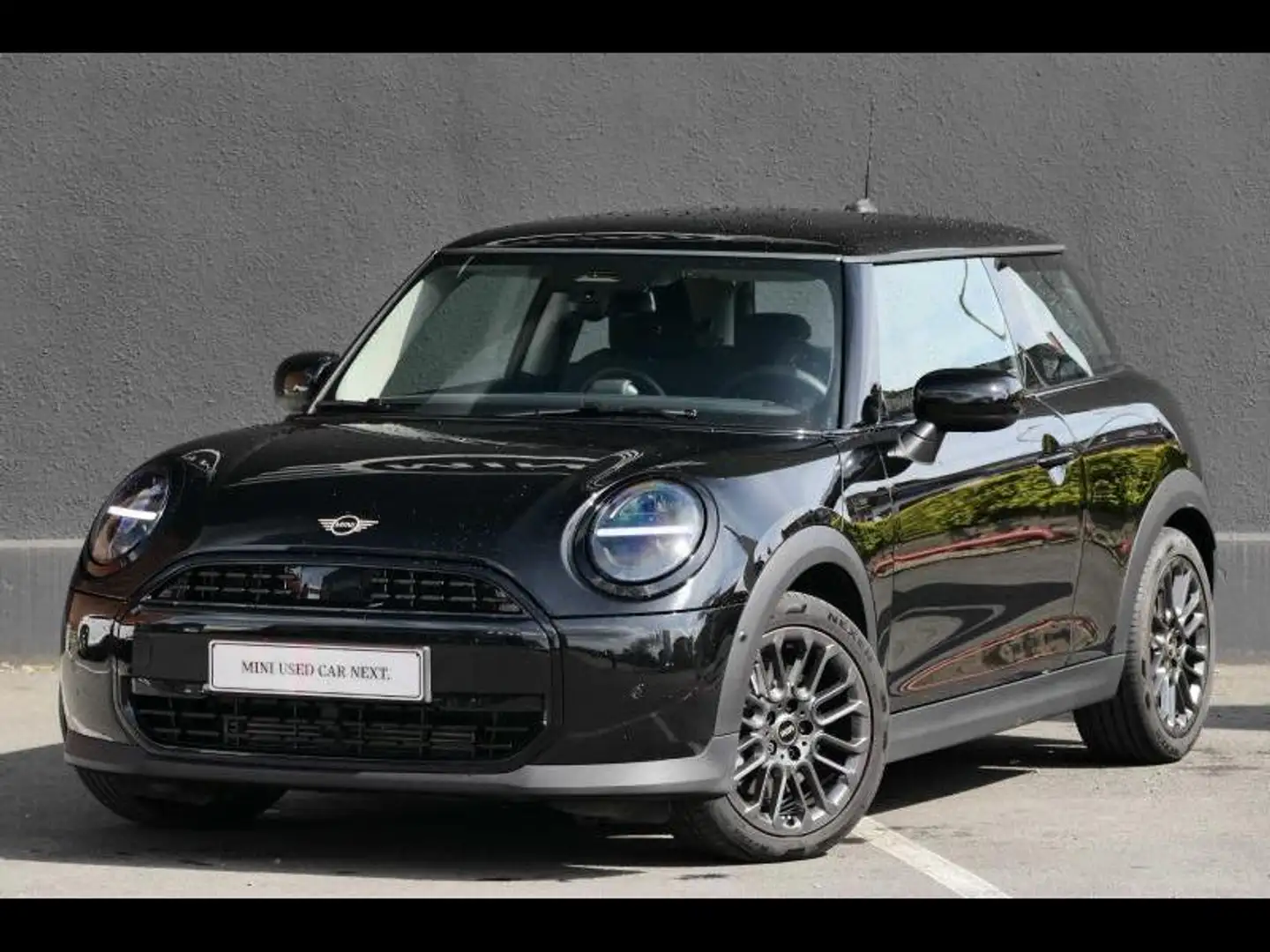 MINI Cooper Cooper C 3p Trim Essential Noir - 1
