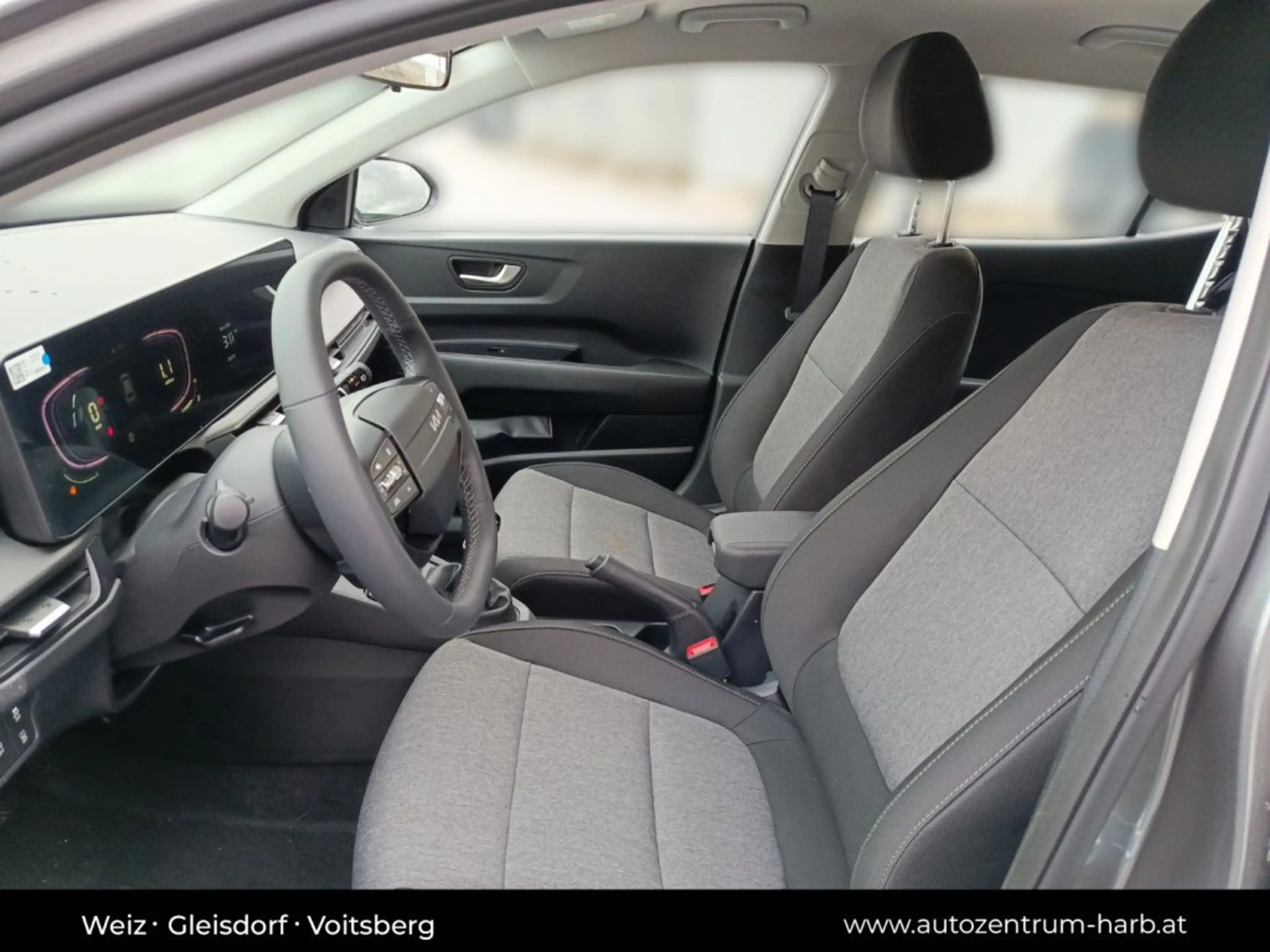 Kia Stonic /TITAN/1.0 TGDI/MT6/100/MY26 — photo 18