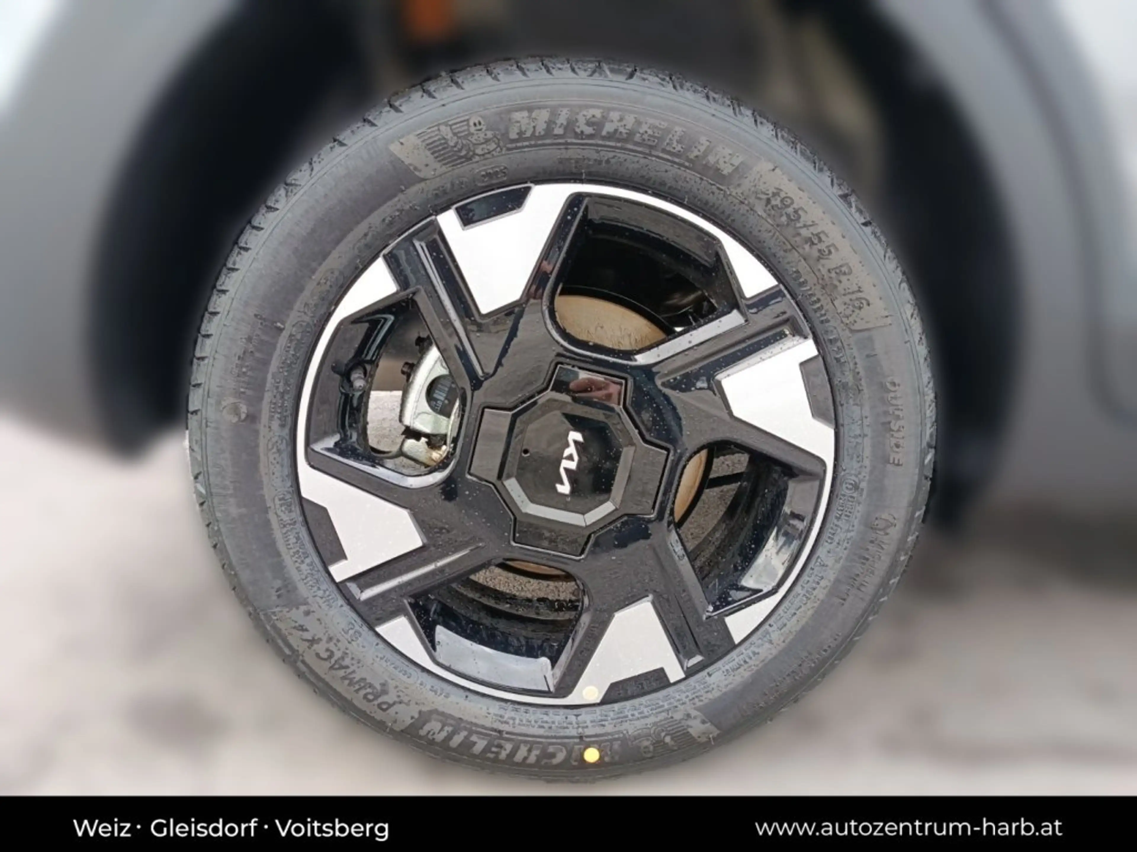Kia Stonic /TITAN/1.0 TGDI/MT6/100/MY26 — photo 13