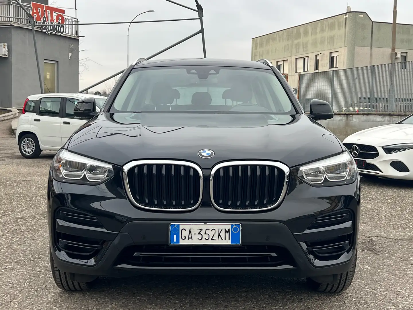 BMW X3 xdrive30e Plug-in Business Advantage auto Nero - 2