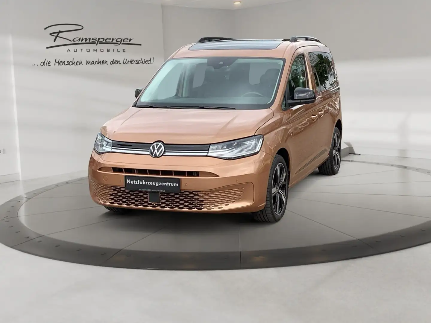 Volkswagen Caddy 2.0 TDI DSG Move ACC LED Navi Standh. Kame Brun - 2