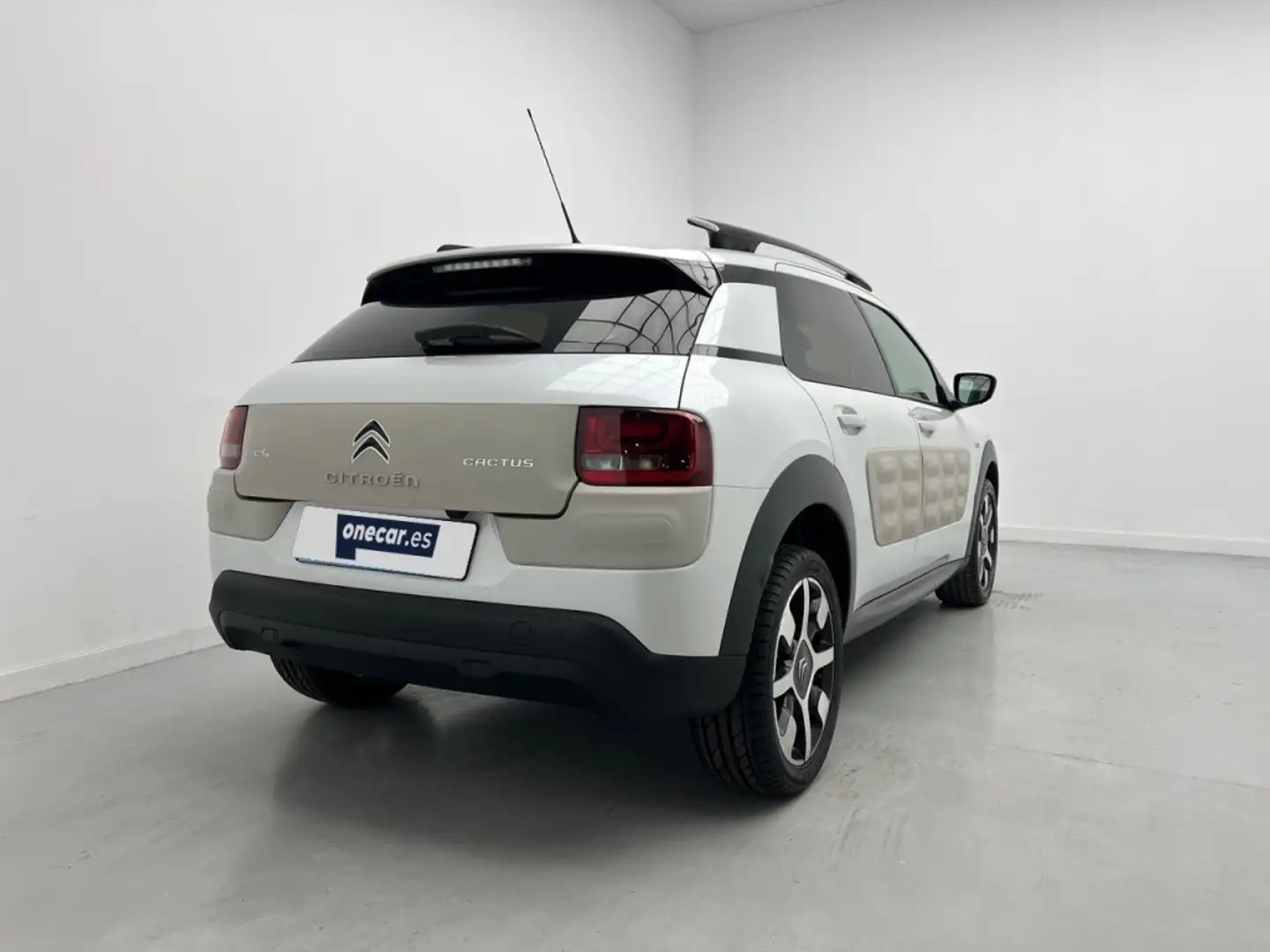 Citroen C4 Cactus 1.2 PURETECH FEEL 110CV 5P Blanc - 2