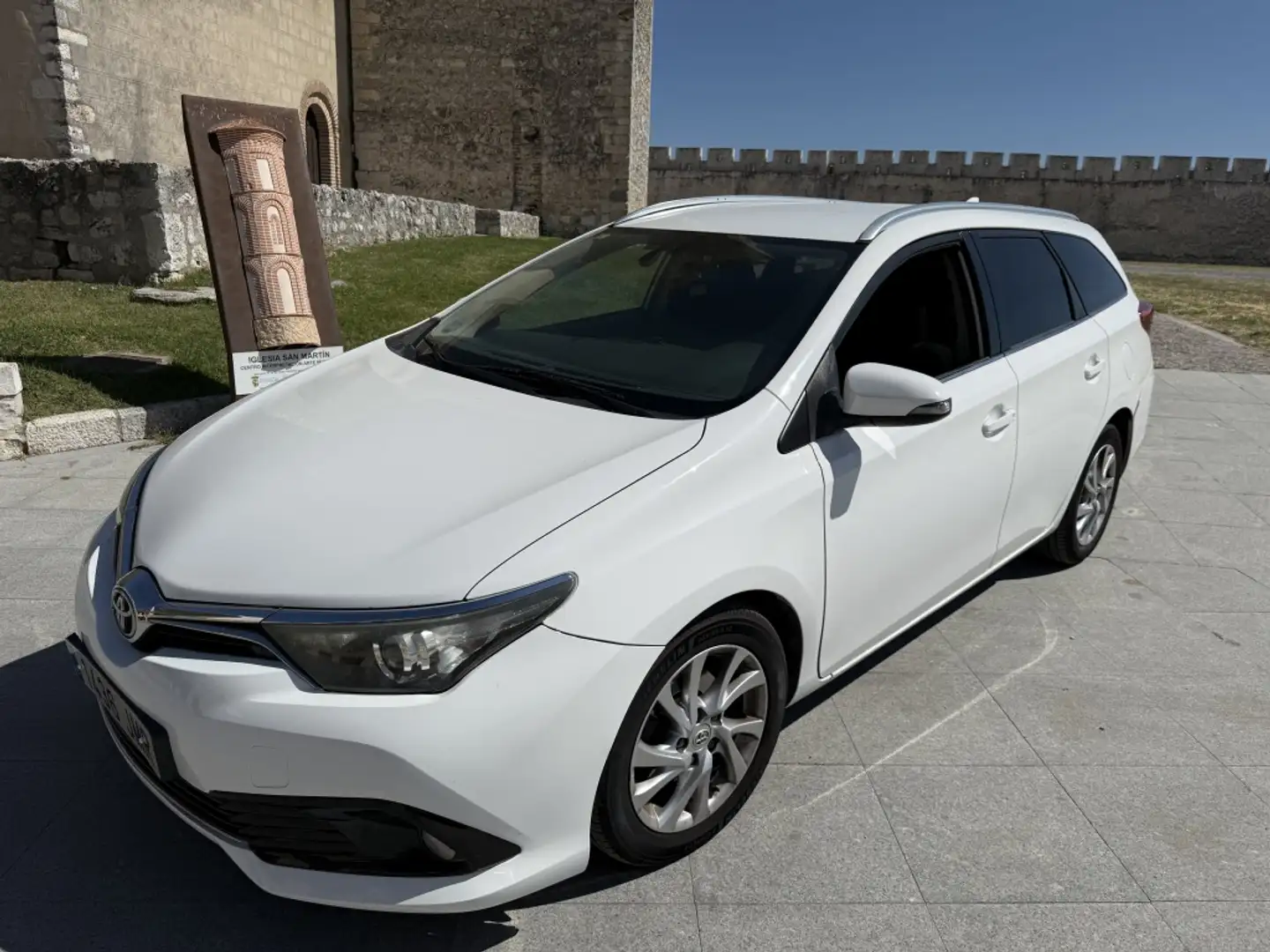 Toyota Auris 90D Feel! Blanco - 2