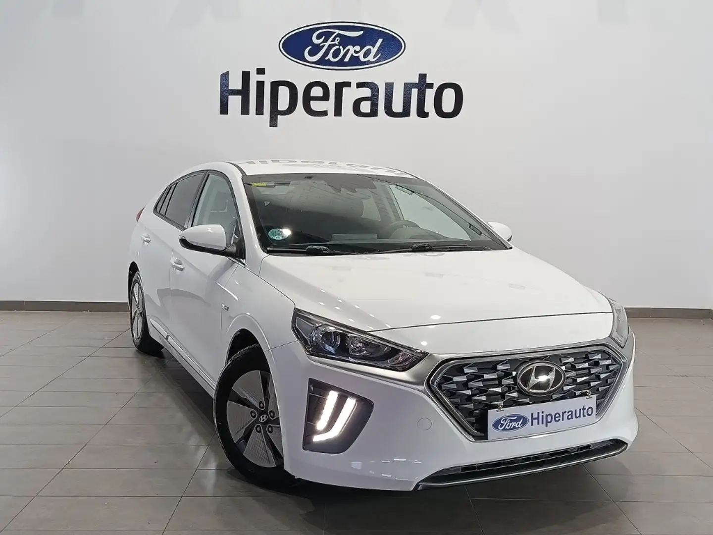 Hyundai IONIQ HEV 1.6 GDI Klass Blanc - 1