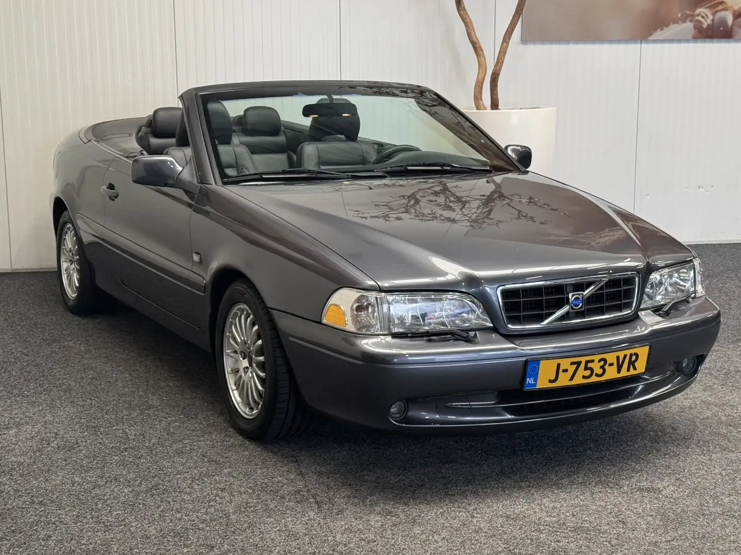 Volvo C70 2.0 T PRESTIGE CONVERTIBLE AUTOMAAT NIEUWSTAAT !!! Gris - 2