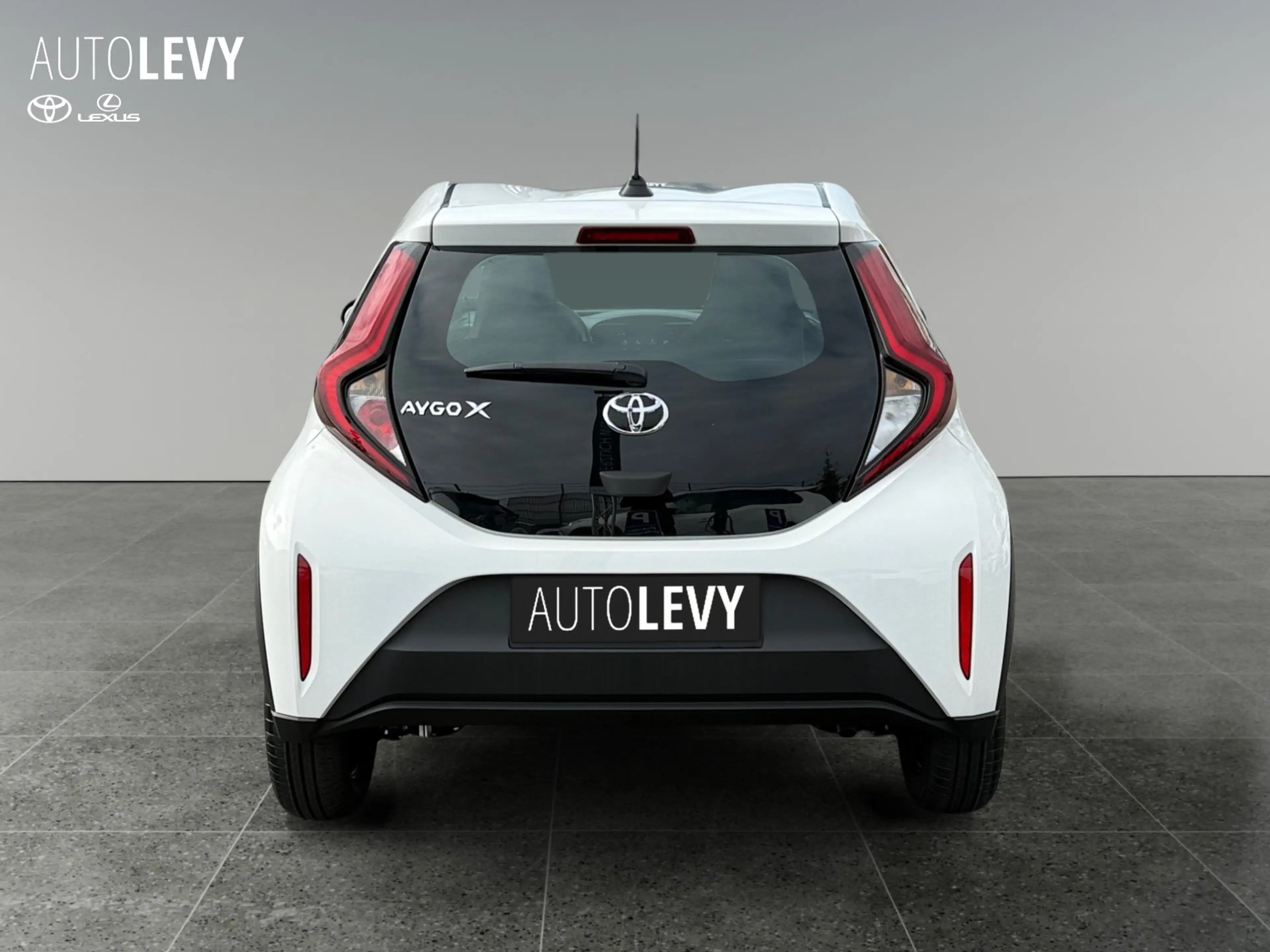 Toyota Aygo Business Edition CARPLAY*RFK*SHZ*TEMPOMAT — photo 5