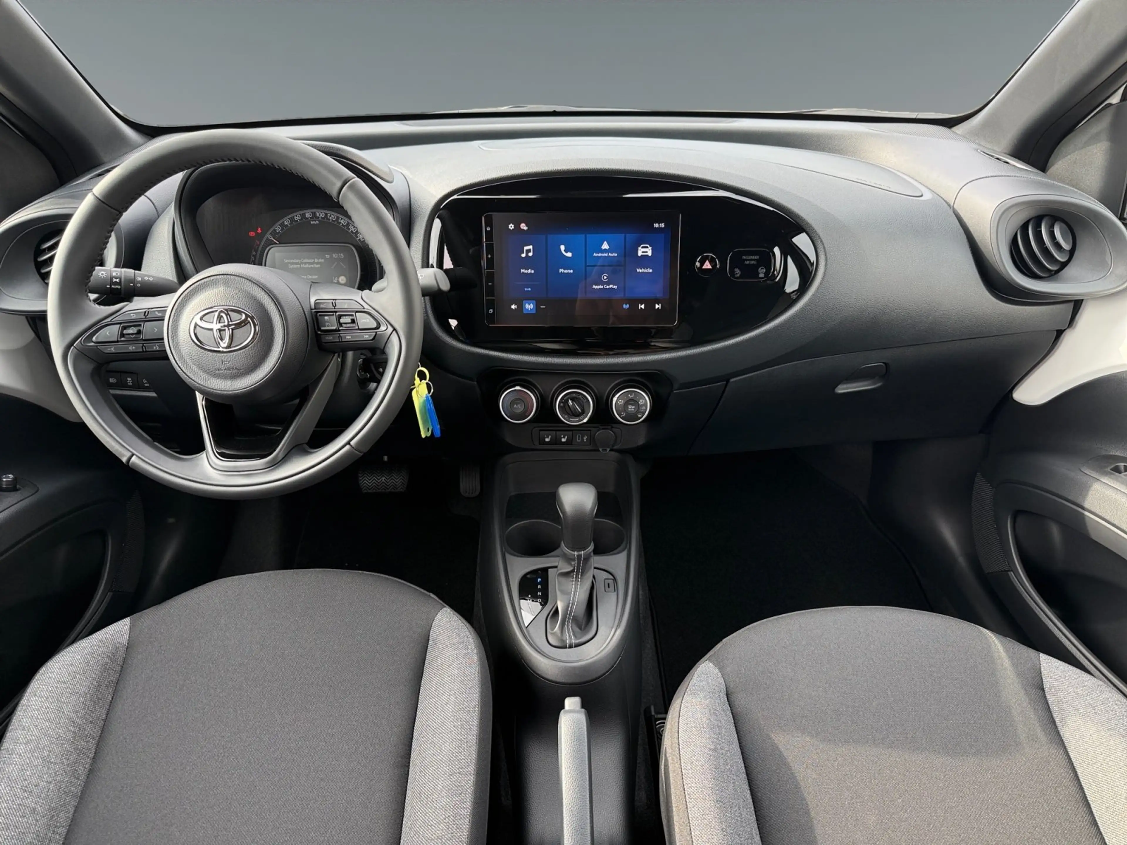 Toyota Aygo Business Edition CARPLAY*RFK*SHZ*TEMPOMAT — photo 11