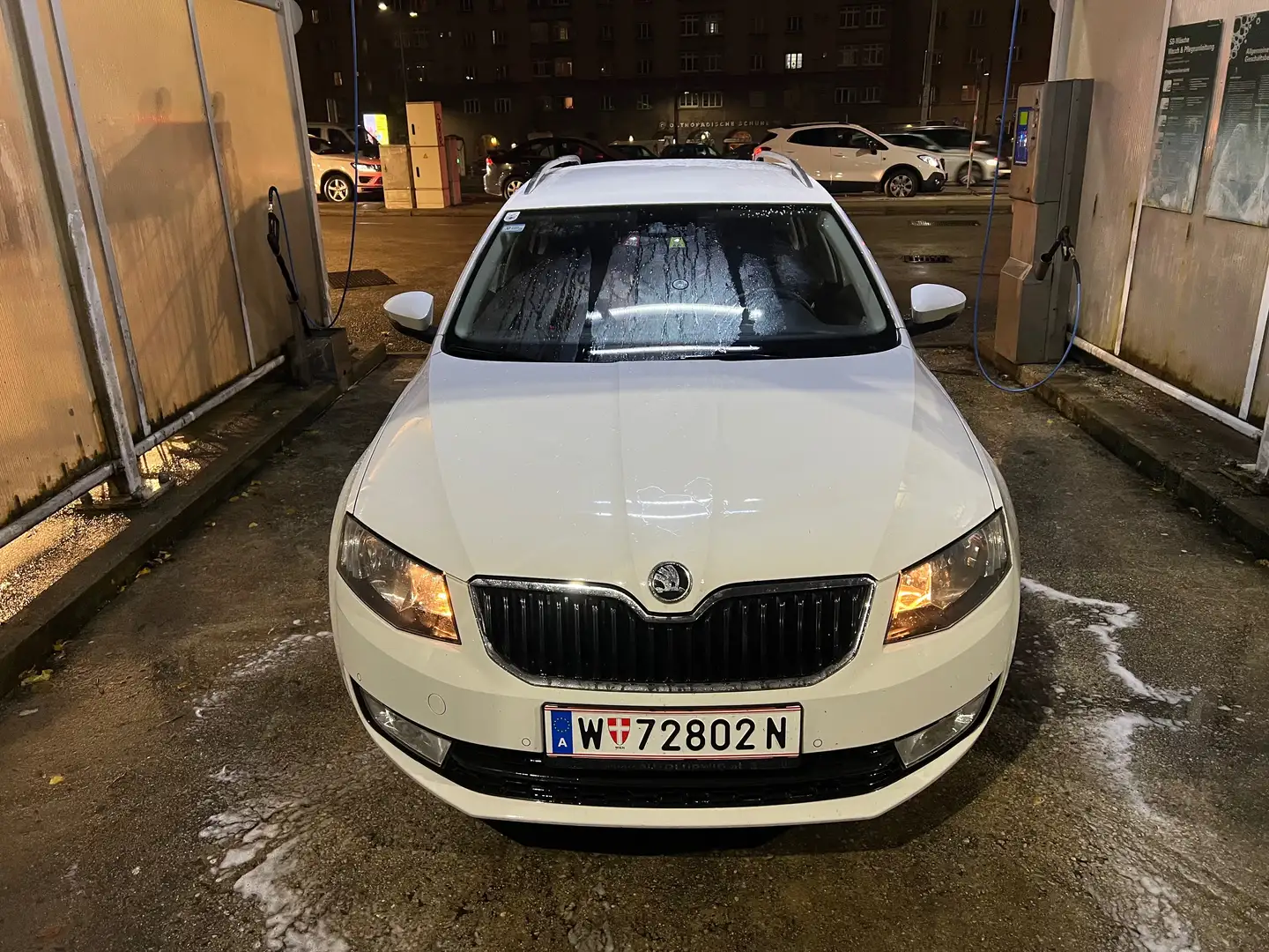 Skoda Octavia Octavia 1,6 Ambiente Ambiente Weiß - 1