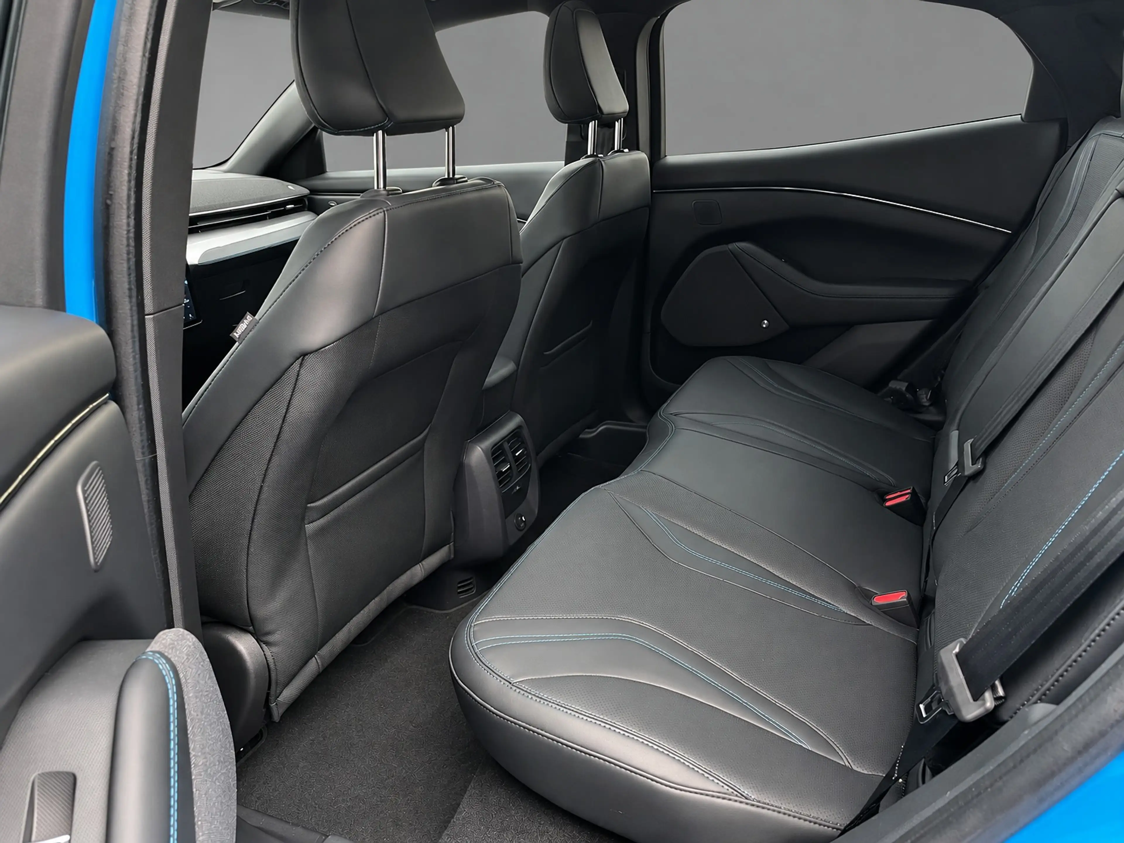 Ford Mustang Mach-E Extended First Edition AWD 98 kWh * NIEUWSTAAT* * — photo 18