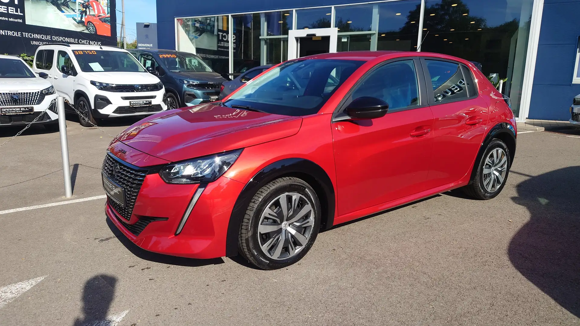 Peugeot 208 EAT8 Active Pack look GT Rouge - 1