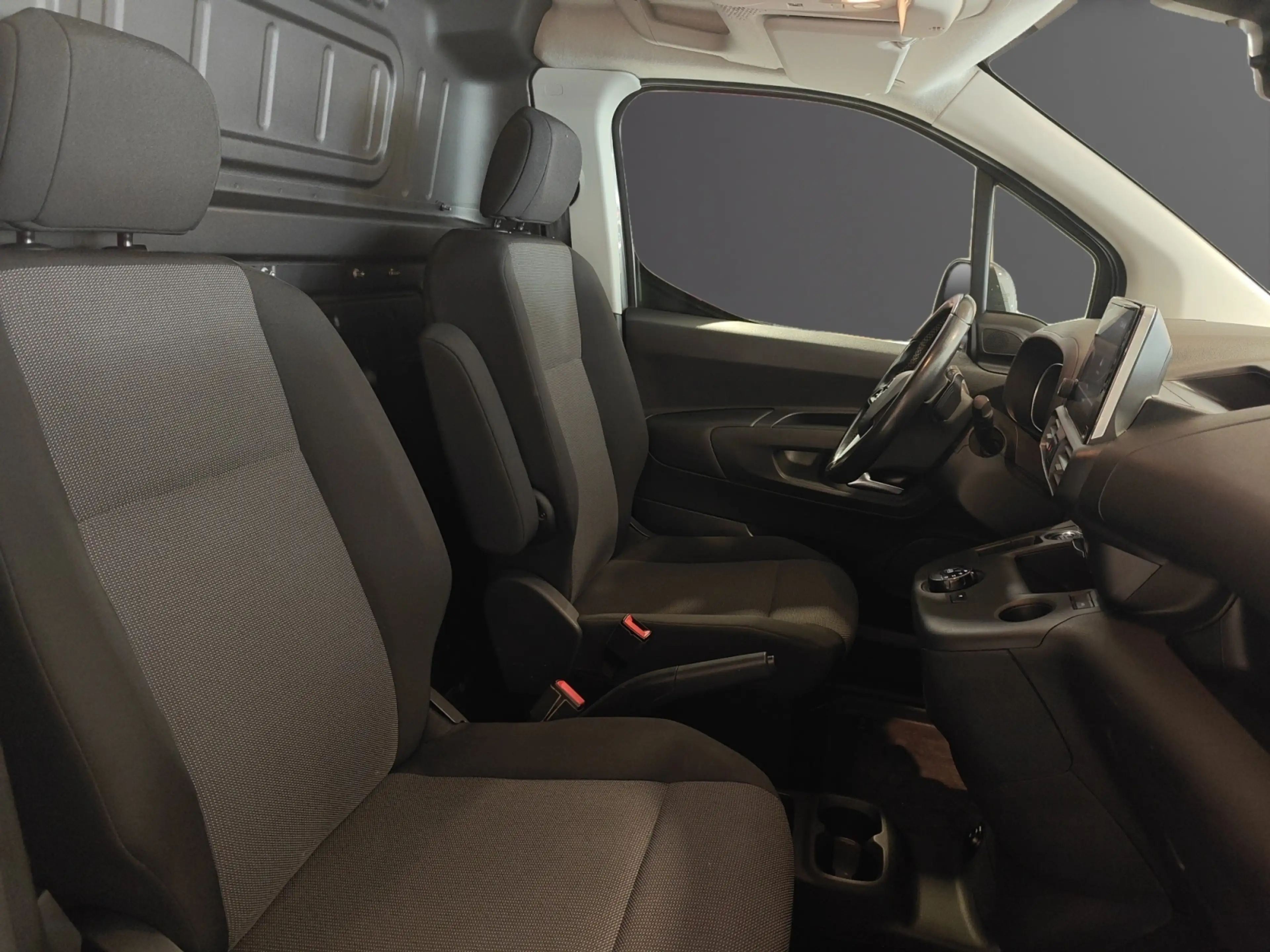 Opel Combo Life Combo Life 1.5 D Edition — photo 9
