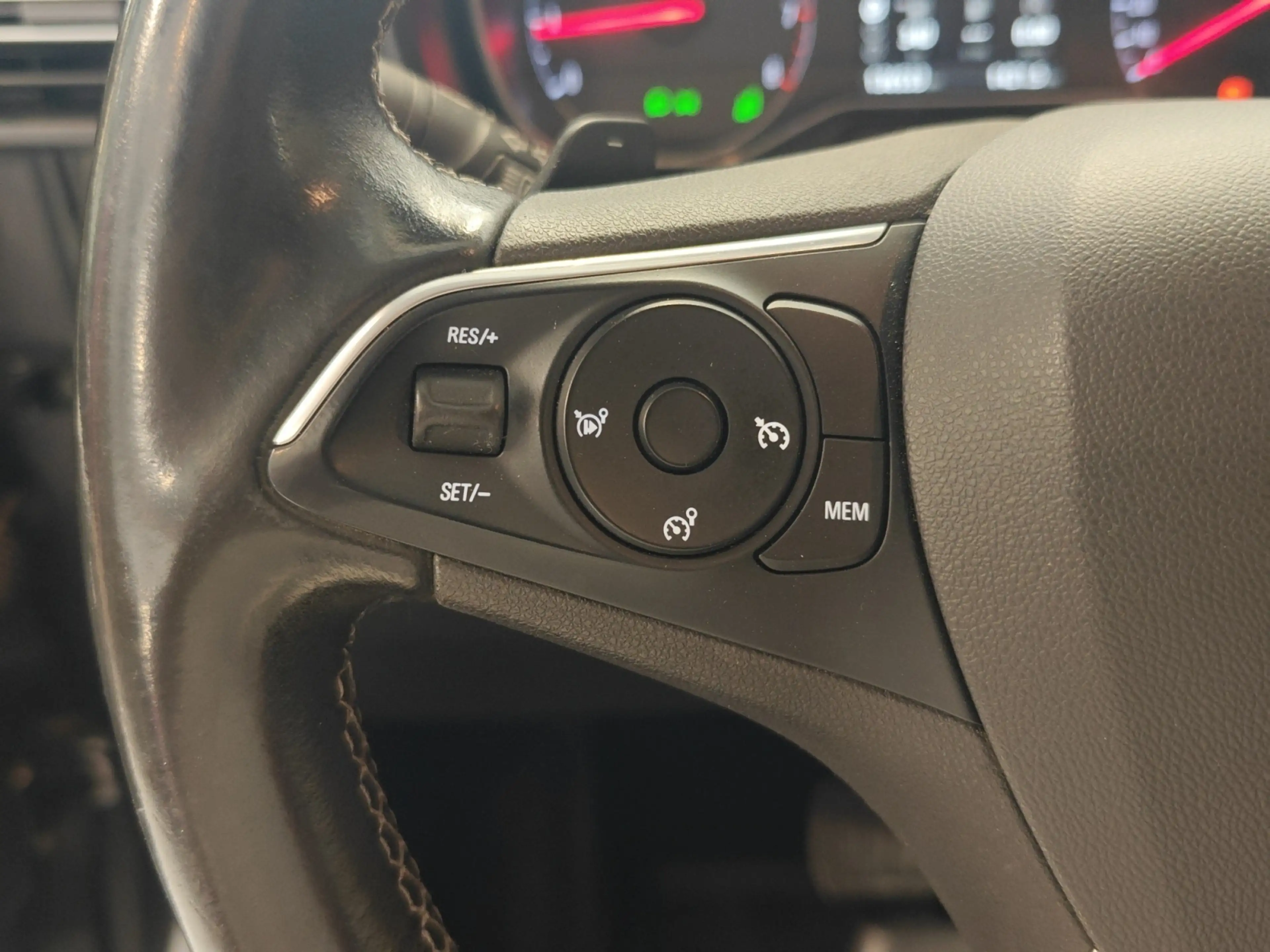 Opel Combo Life Combo Life 1.5 D Edition — photo 15