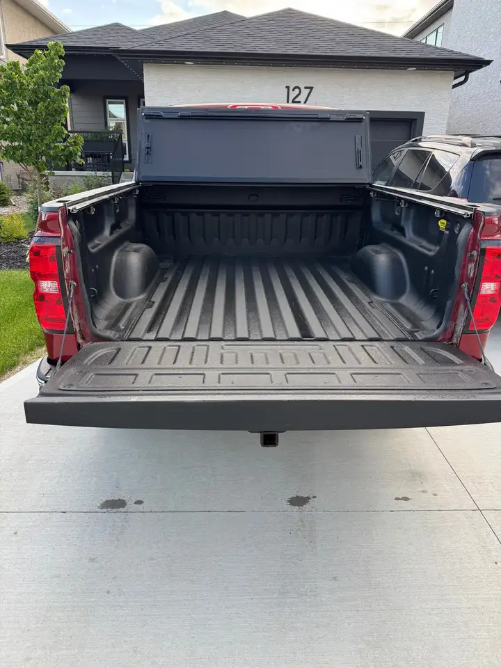 Chevrolet Silverado 1500 photo Chevrolet Silverado 1500