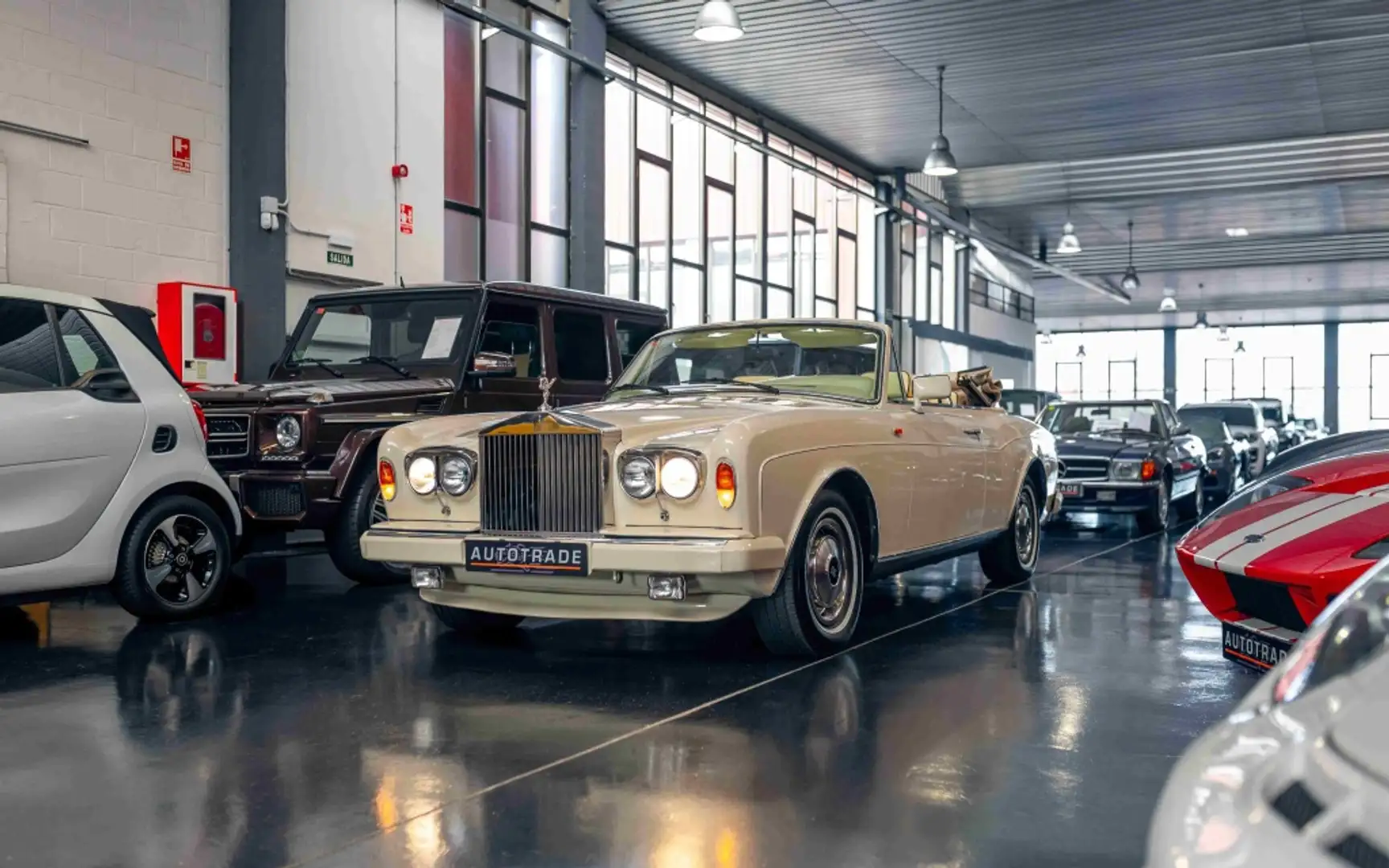 Rolls-Royce Corniche Coupé Blanco - 1