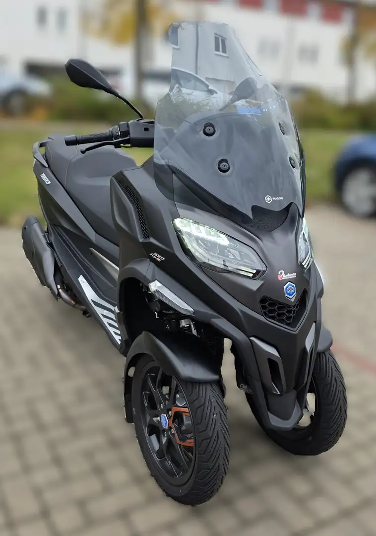 Piaggio MP3 530 HPE EXCLUSIVE Noir - 1
