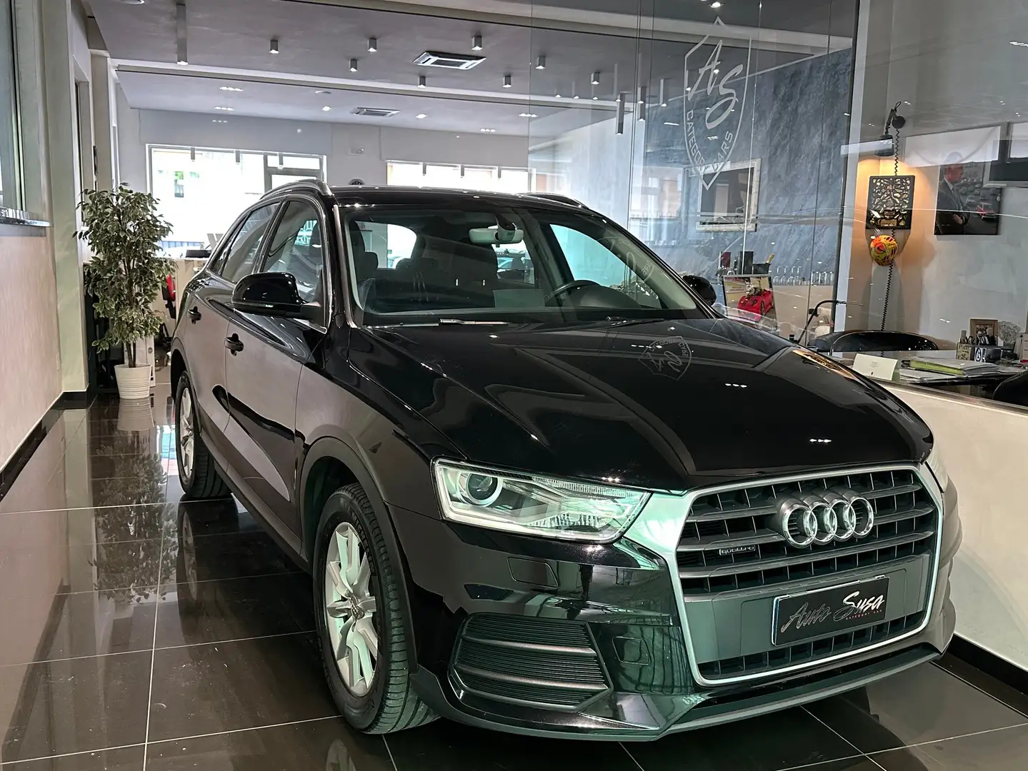 Audi Q3 Q3 2.0 tdi Sport quattro 150cv Schwarz - 1