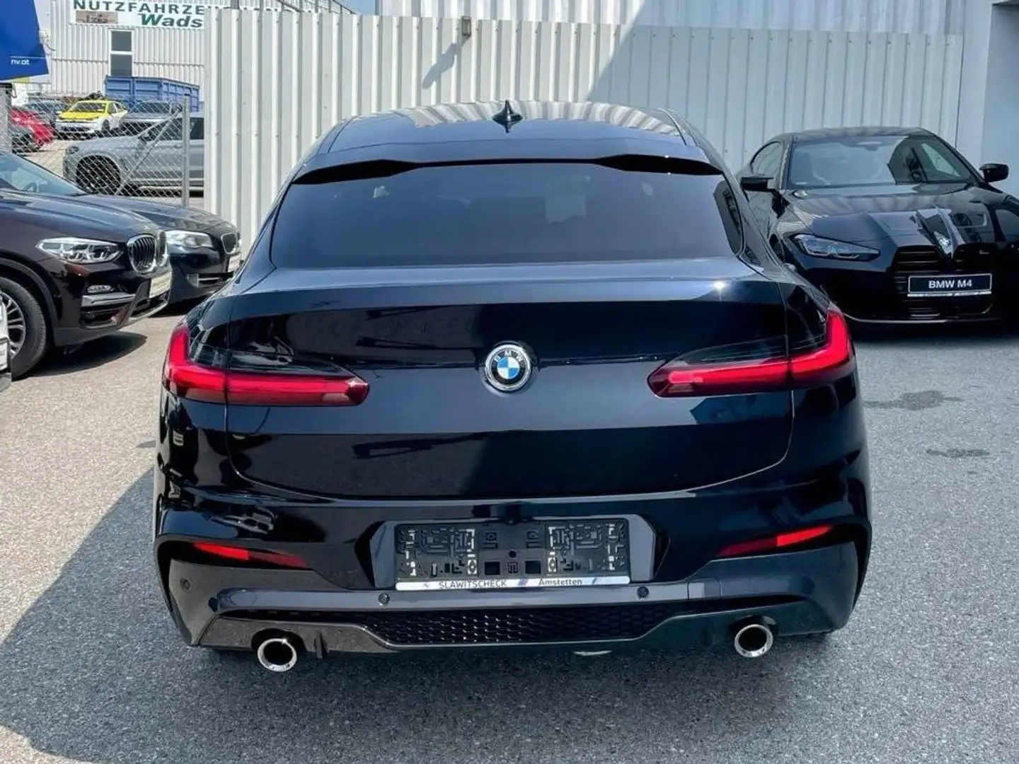 BMW X4 xDrive 20 d Hybr. M Sport*Garantie*AHV*Kamera*Navi Schwarz - 2
