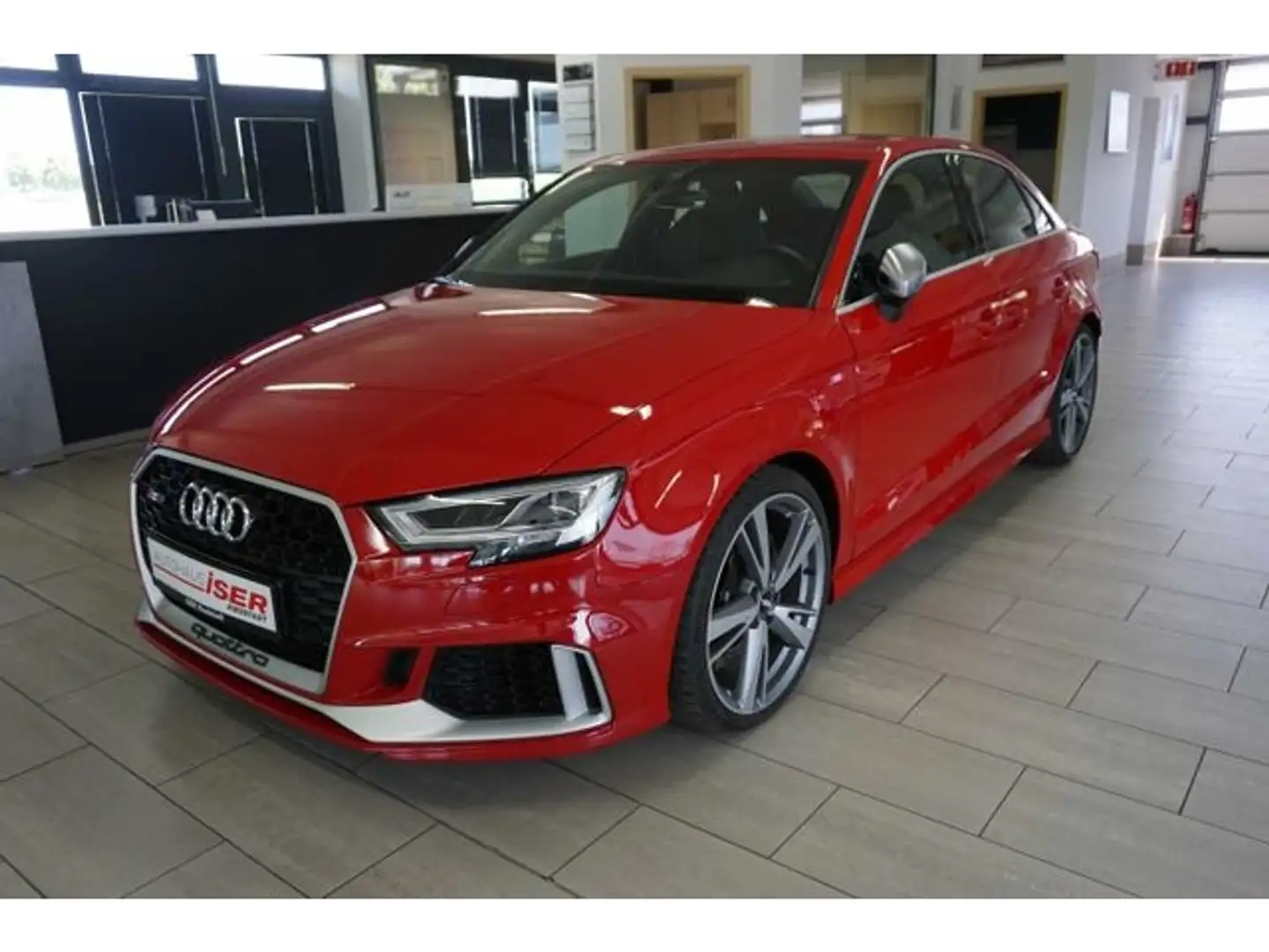 Audi RS3 Quattro S tronic NAV SHZ Scheckheft Digitales Cock Rot - 2