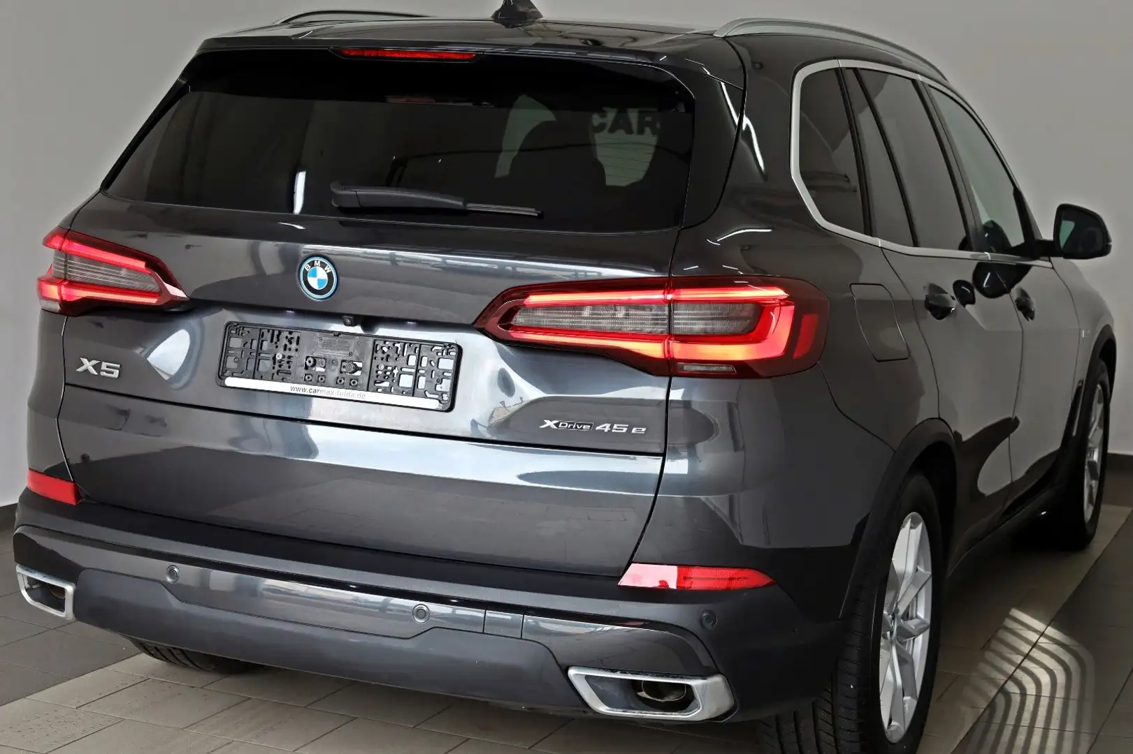 BMW X5 xDrive 45 e,Leder,Navi,LED,Kamera,ACC,AHK el. Gris - 2
