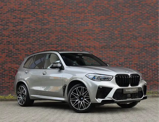 BMW X5 M Competition | Drivers pack - Dealer odh. - Pano -