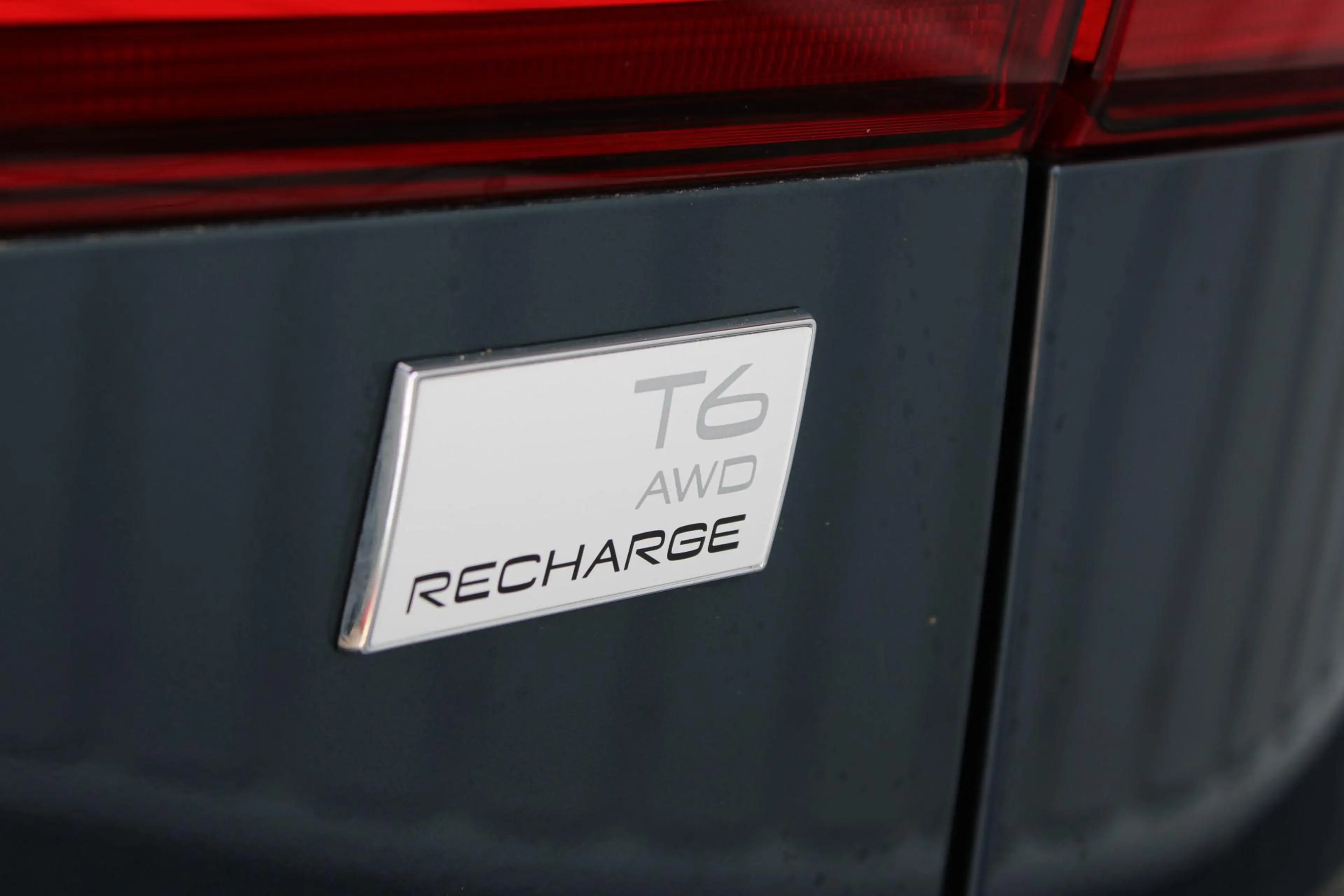 Volvo XC60 2.0 T6 Plug-in hybrid AWD Plus Dark | Incl. 12 maa — photo 13