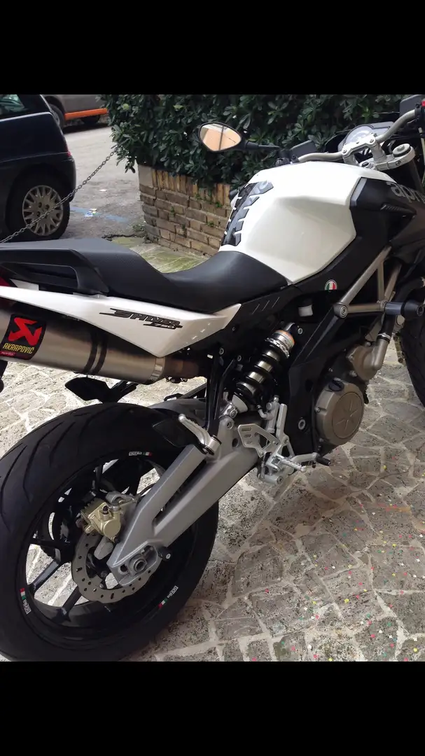 Aprilia Shiver 750 Weiß - 2