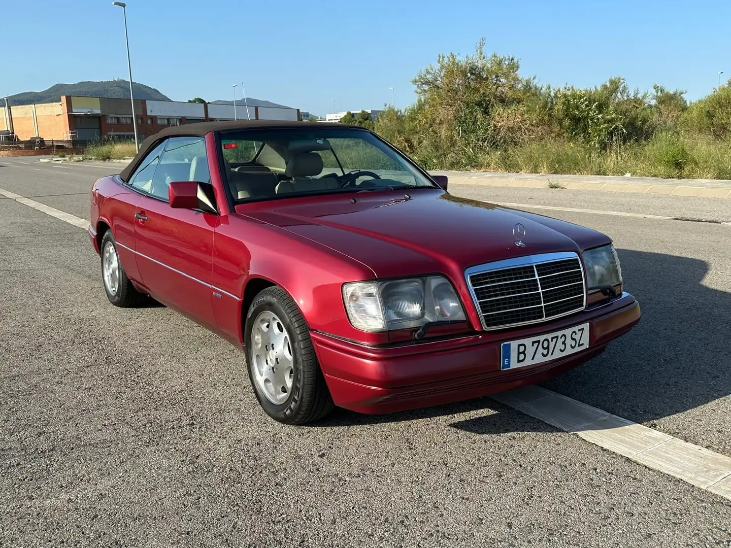 Mercedes-Benz E 320 Cabriolet - 1