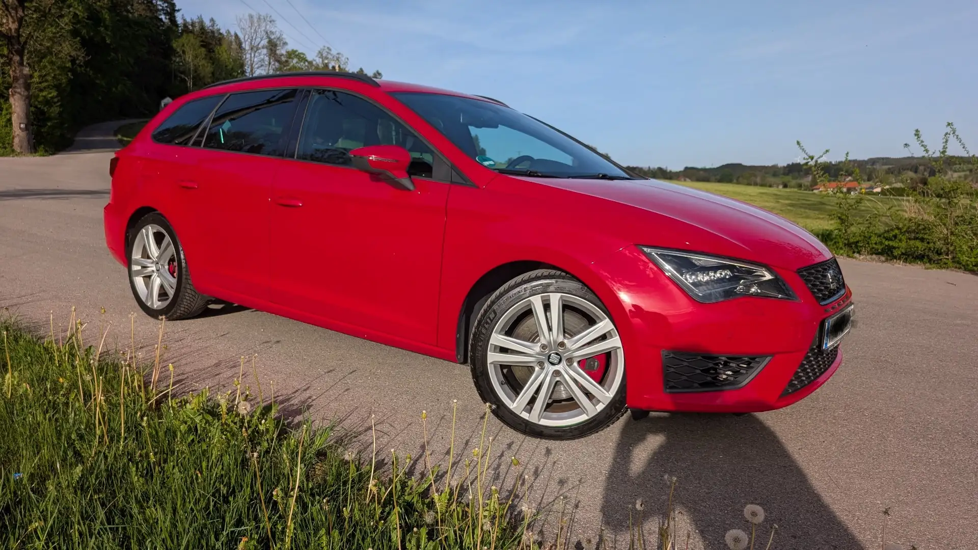 SEAT Leon ST 2.0 TSI Start&Stop Cupra 265 Rot - 1