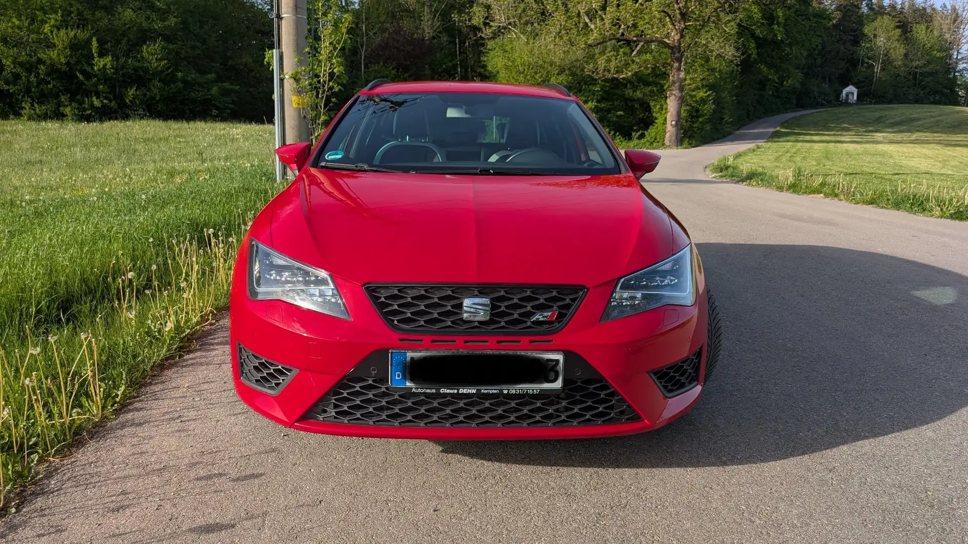 SEAT Leon ST 2.0 TSI Start&Stop Cupra 265 Rot - 2