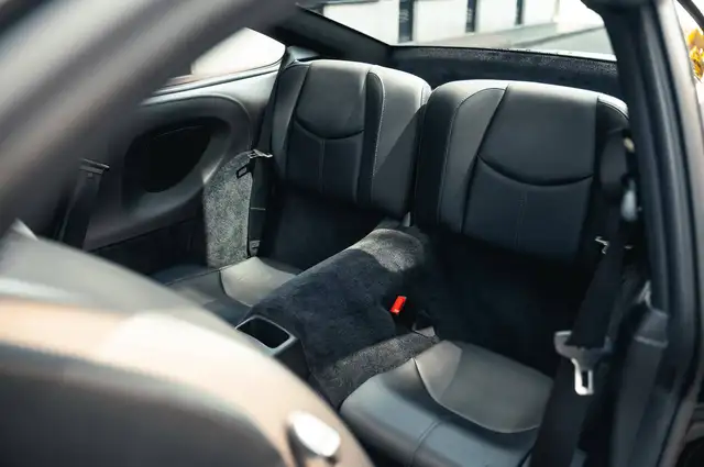 Porsche 911 view 5