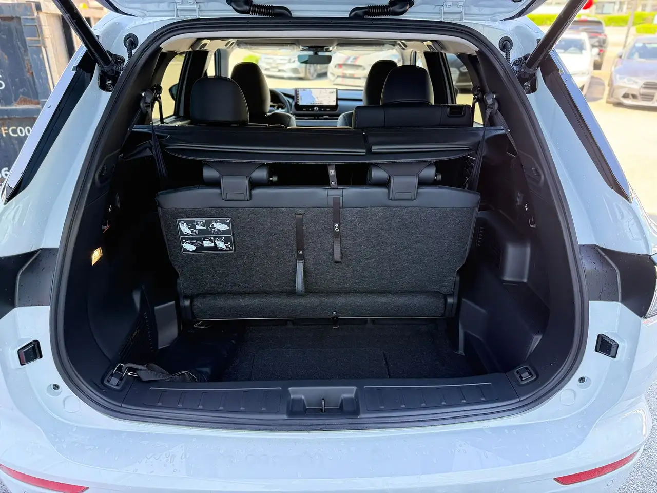 Mitsubishi Outlander снимка Mitsubishi Outlander