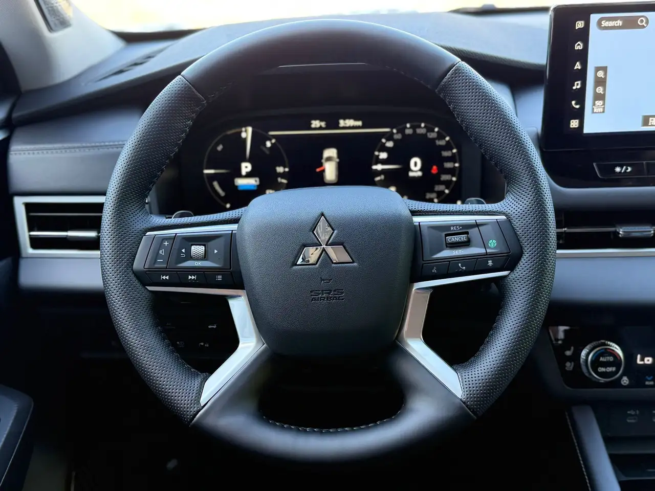 Mitsubishi Outlander снимка Mitsubishi Outlander