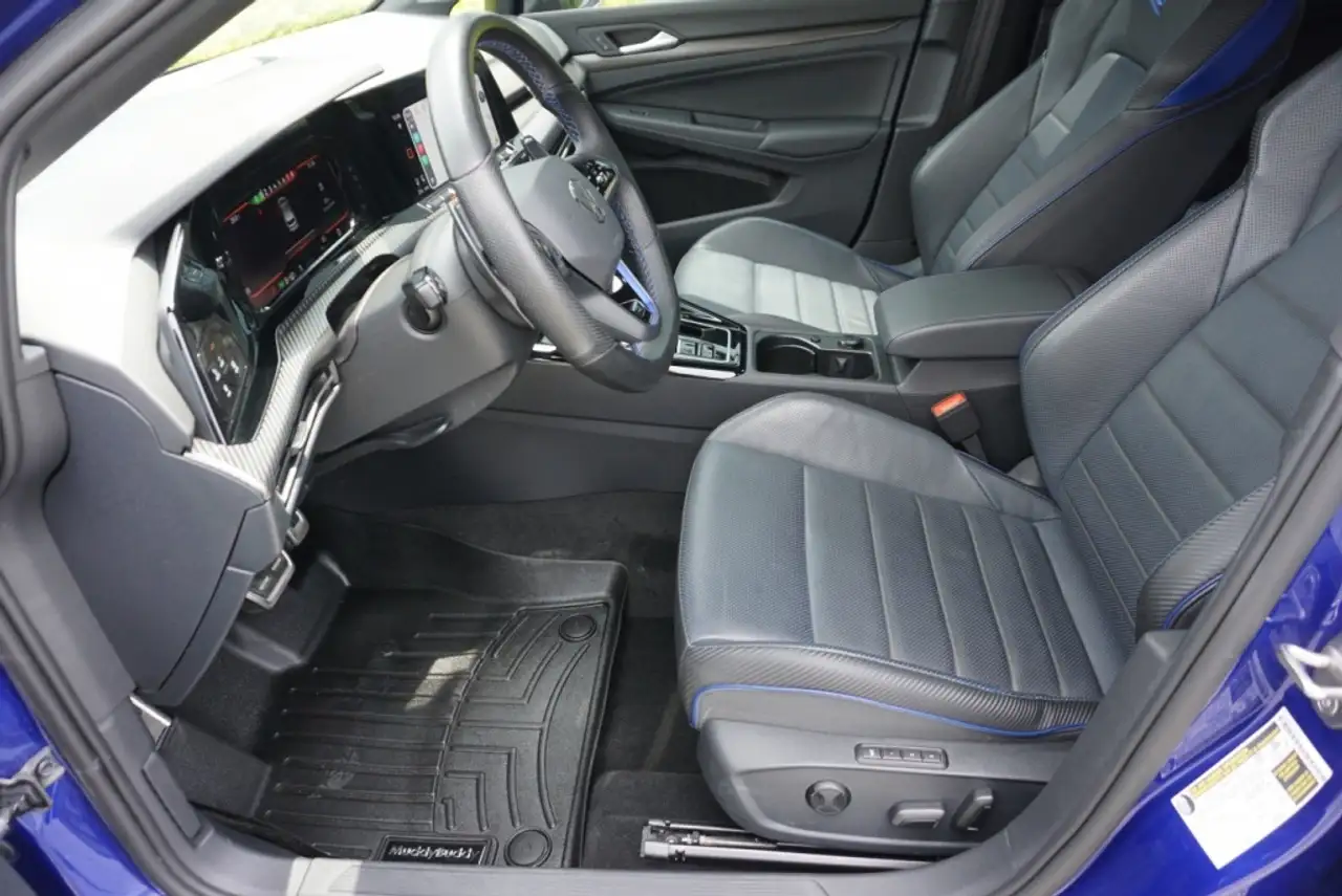 Volkswagen Golf R снимка Volkswagen Golf R