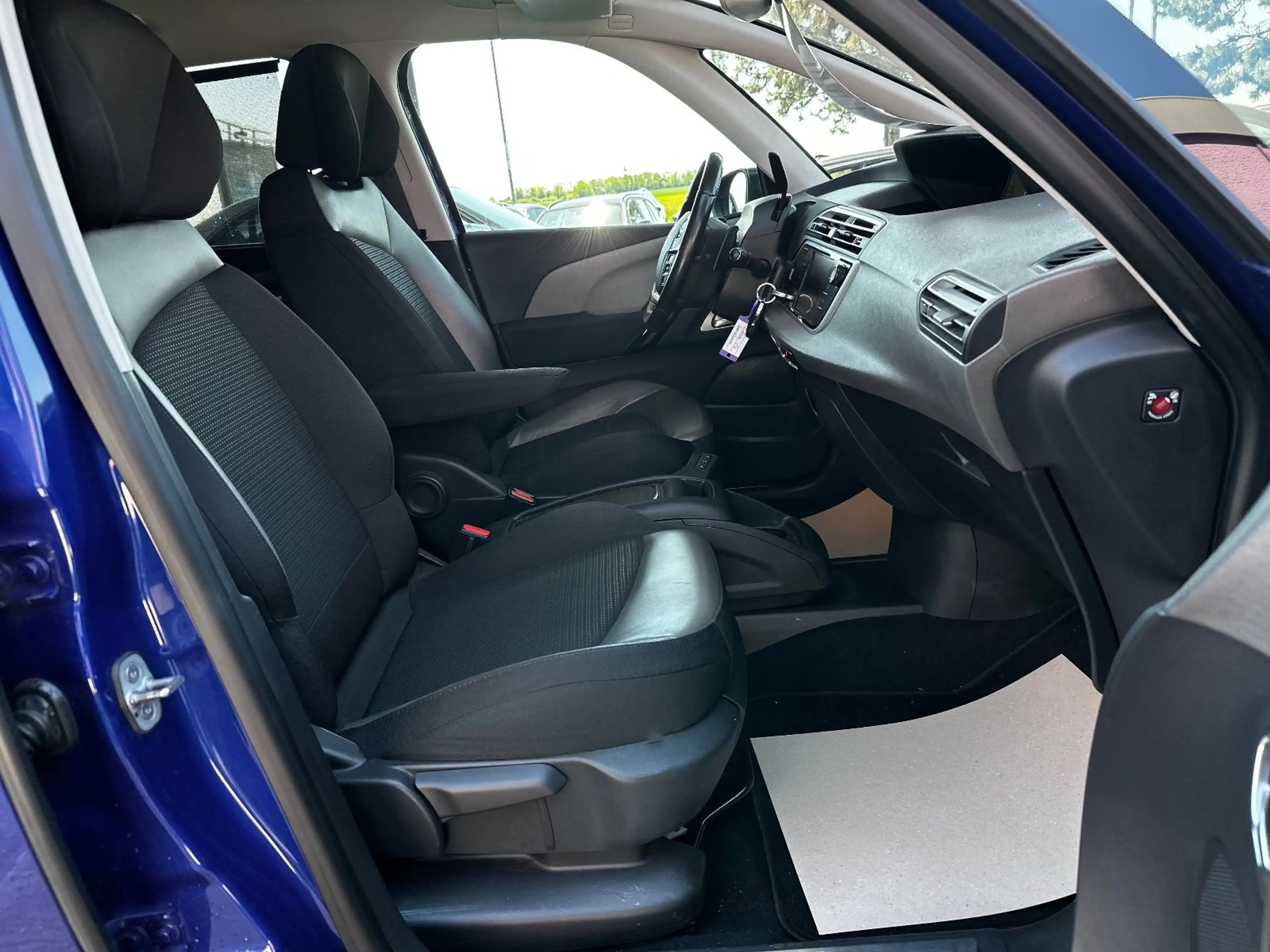 Citroen C4 Picasso /Spacetourer Shine "360° Kamera" — photo 19
