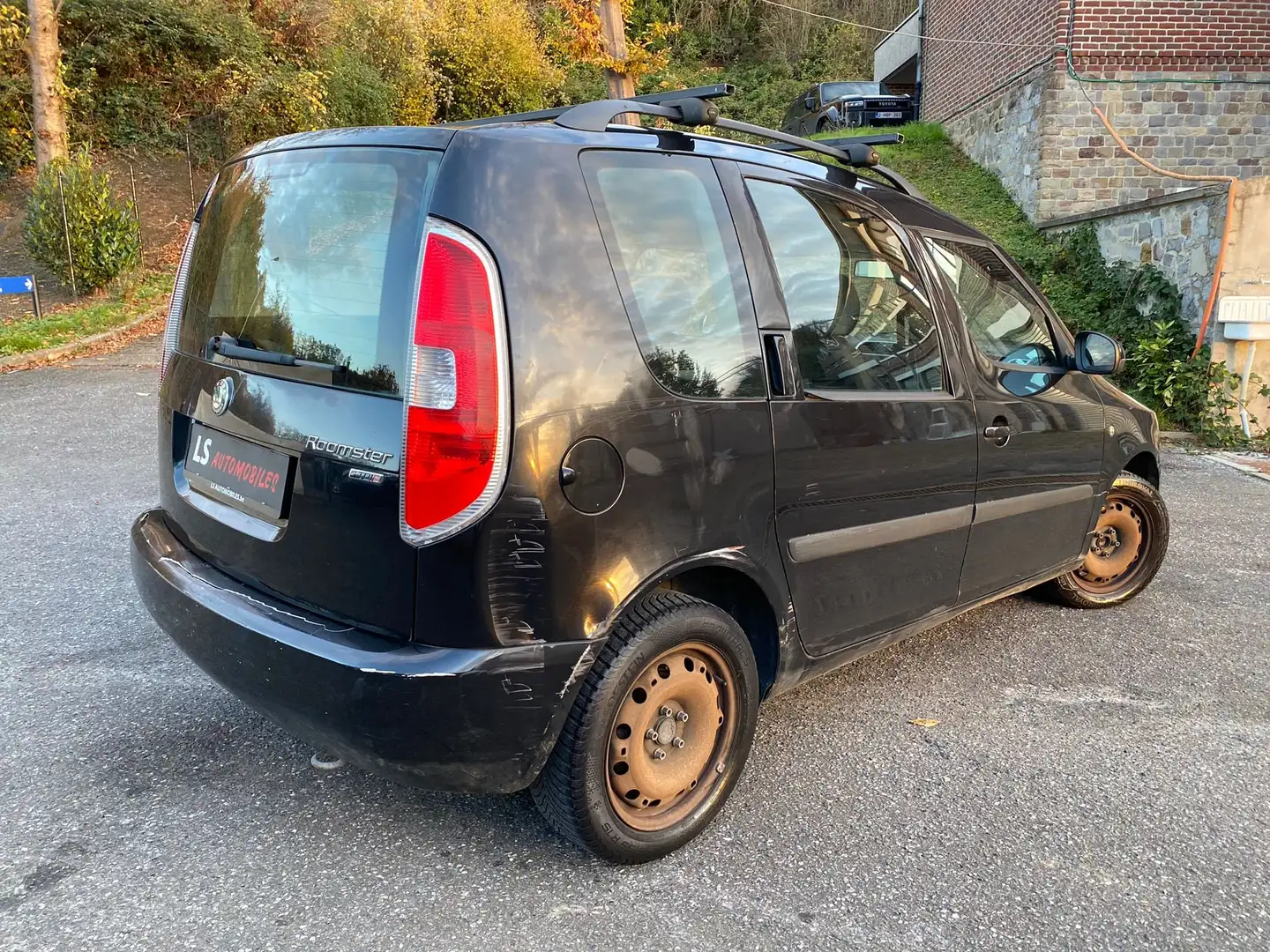 Skoda Roomster Roomster 1.4 TDi*Clim(A/C)*Cruise Zwart - 2