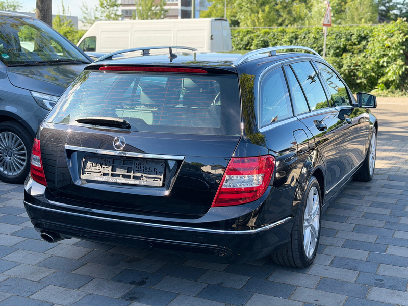 Mercedes-Benz C 250 C 250T/Navi/Xenon/Leder/BlueEfficiency — photo 6
