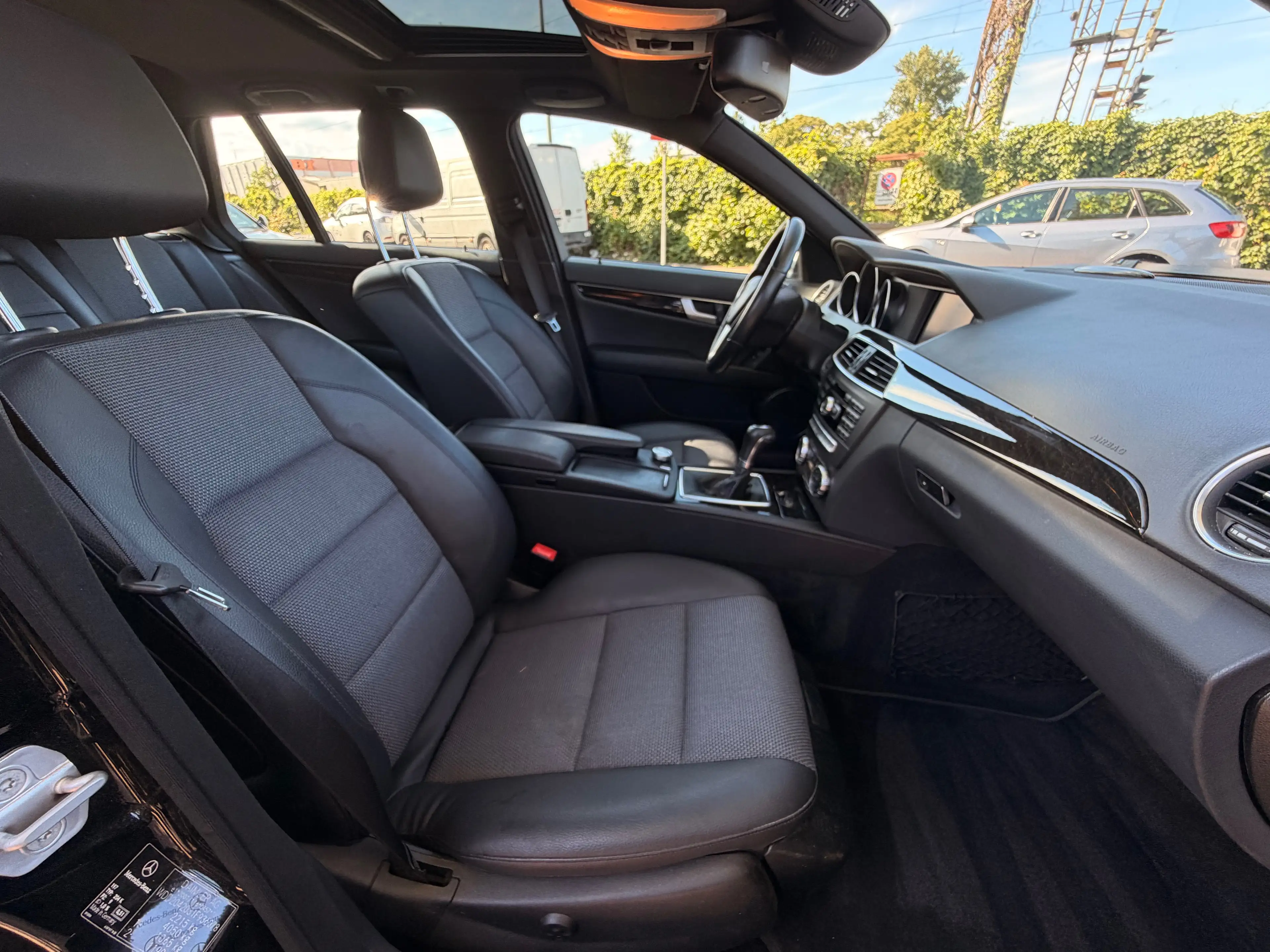 Mercedes-Benz C 250 C 250T/Navi/Xenon/Leder/BlueEfficiency — photo 11
