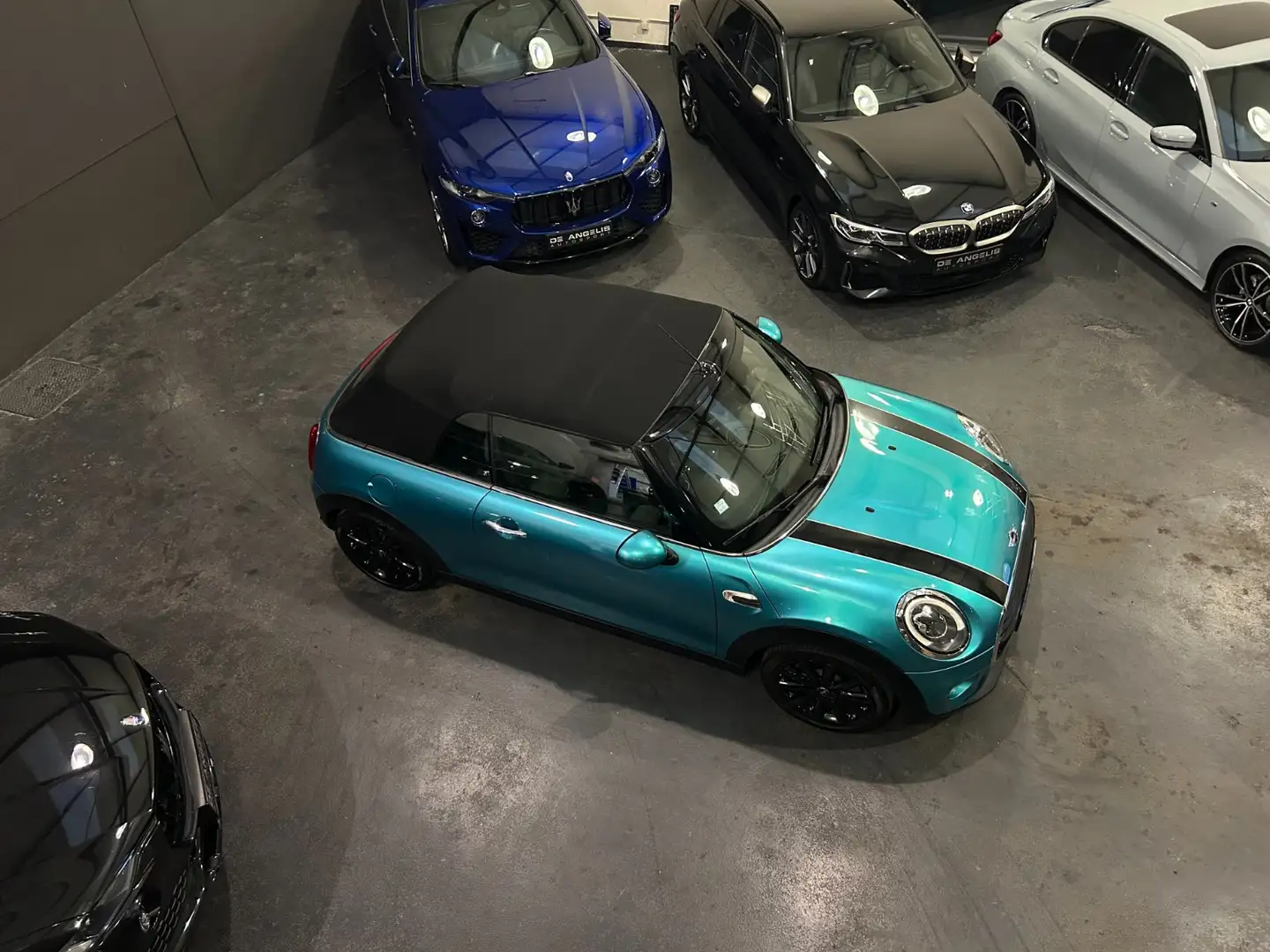 MINI Cooper RED HOT CHILI Bleu - 2