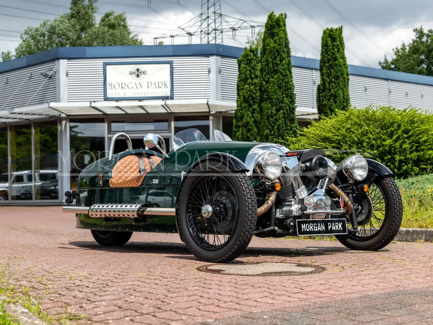 Morgan 3-Wheeler *Sport Green / Honey / 110 Years* Зелений - 1