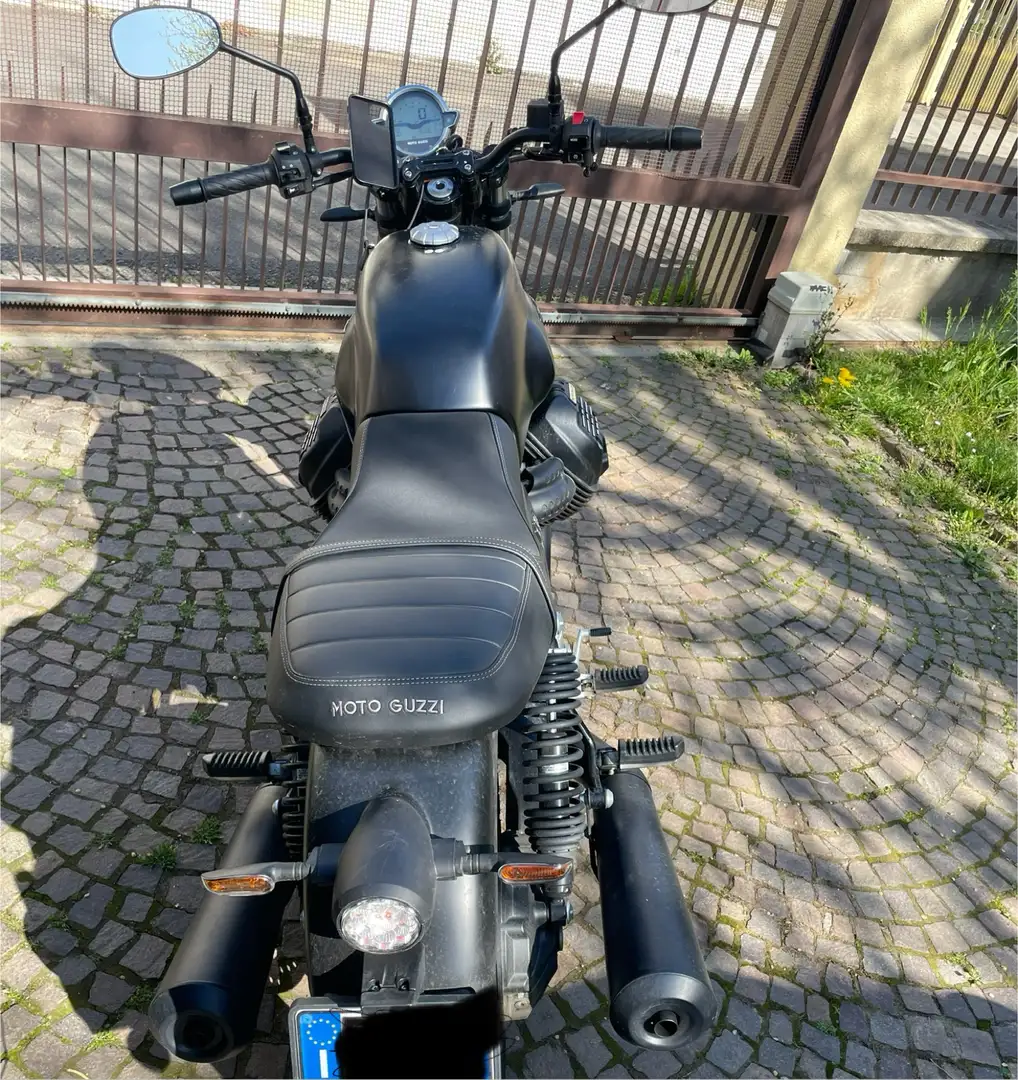 Moto Guzzi V 7 moto guzzi V7 store - 2