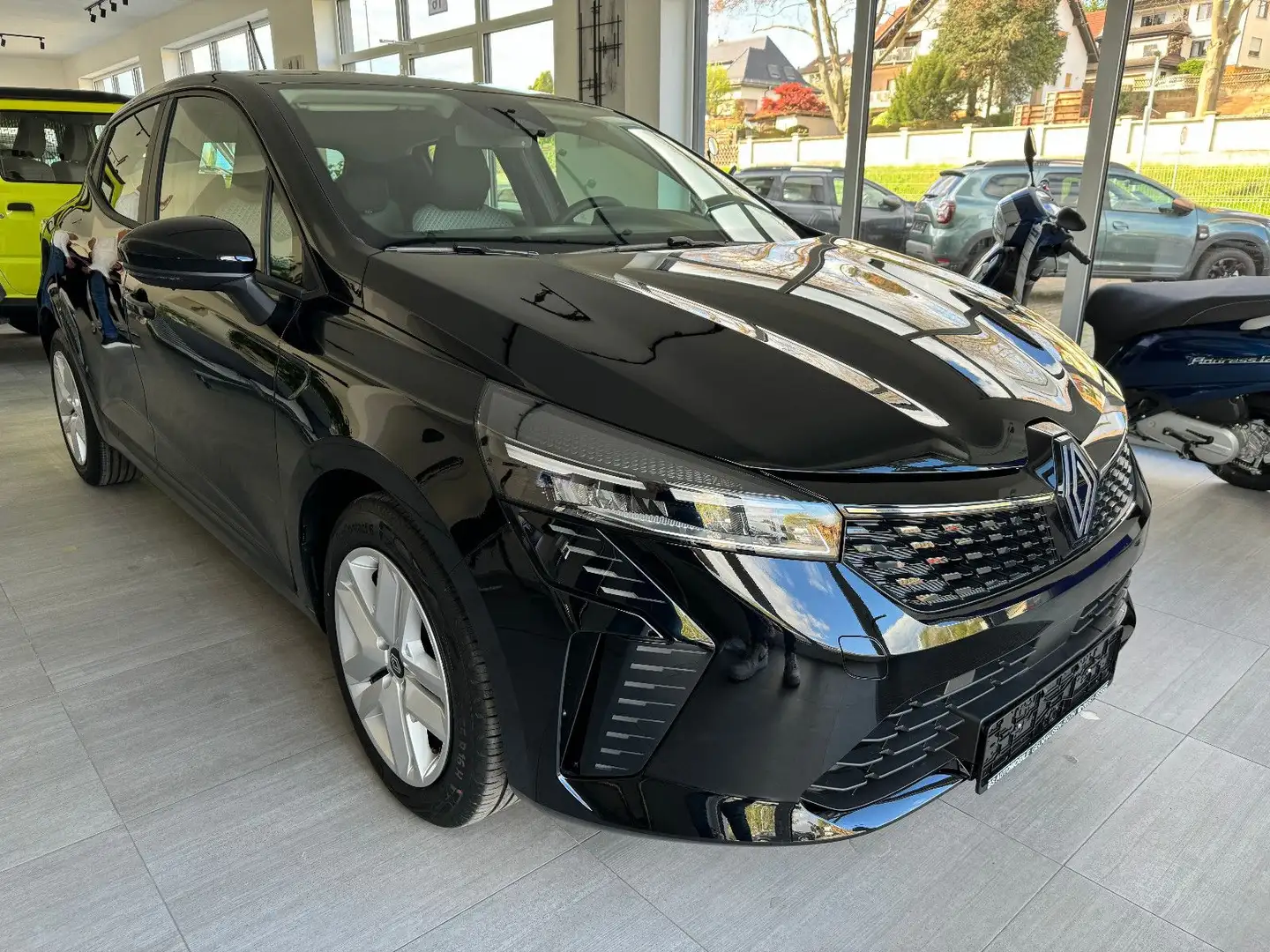 Renault Clio TCe 90 / Keylee - GO / Kamera / Sitzheizung Schwarz - 1
