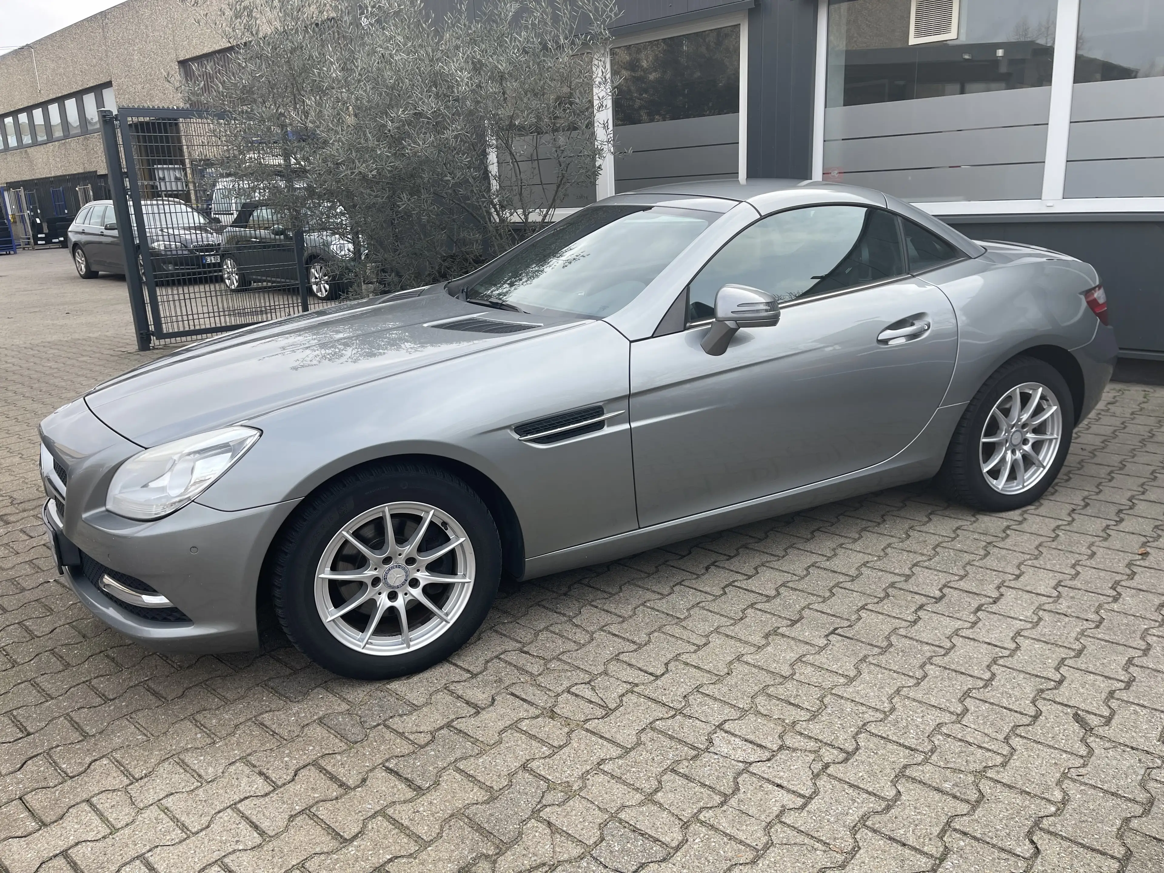Mercedes-Benz SLK 200 BlueEfficiency 2.Hand Voll S-Heft Leder Navi Top — photo 10