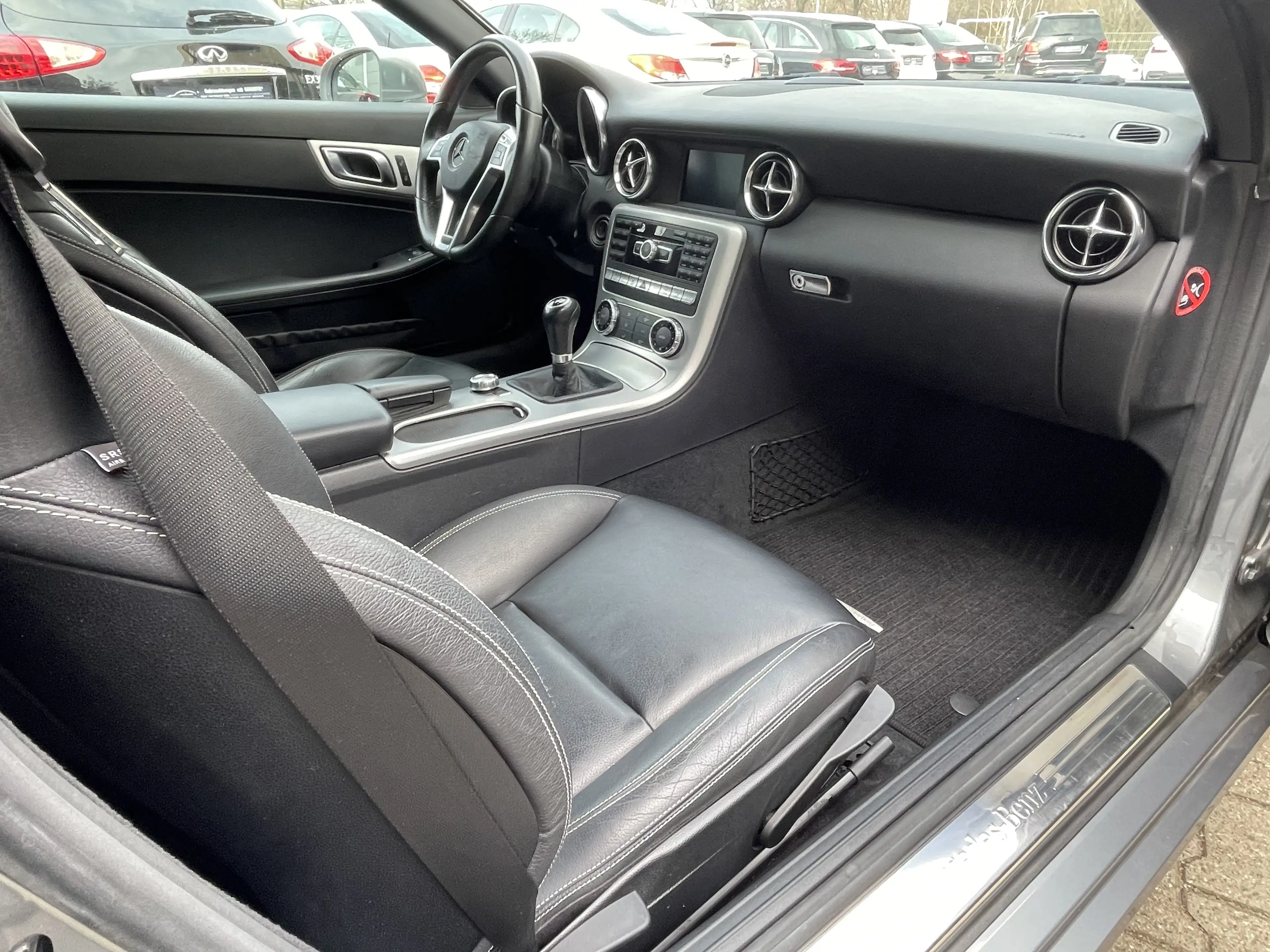 Mercedes-Benz SLK 200 BlueEfficiency 2.Hand Voll S-Heft Leder Navi Top — photo 11