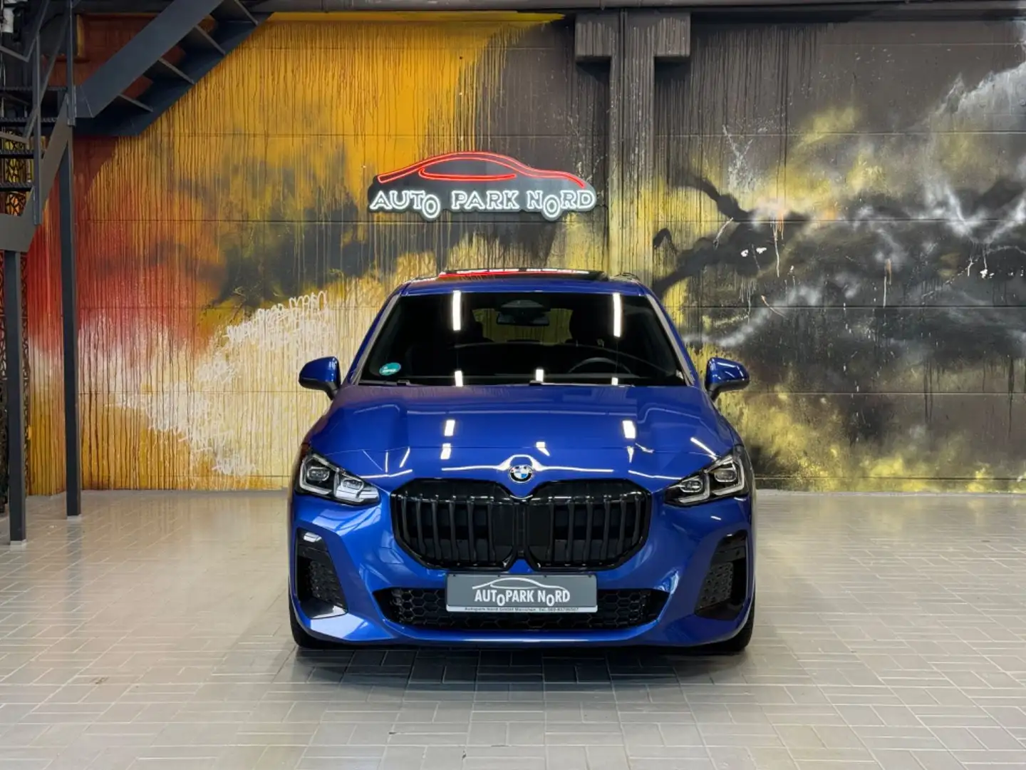 BMW 223d Active Tourer xDrive M Sport Aut. LED~PANO Синій - 2