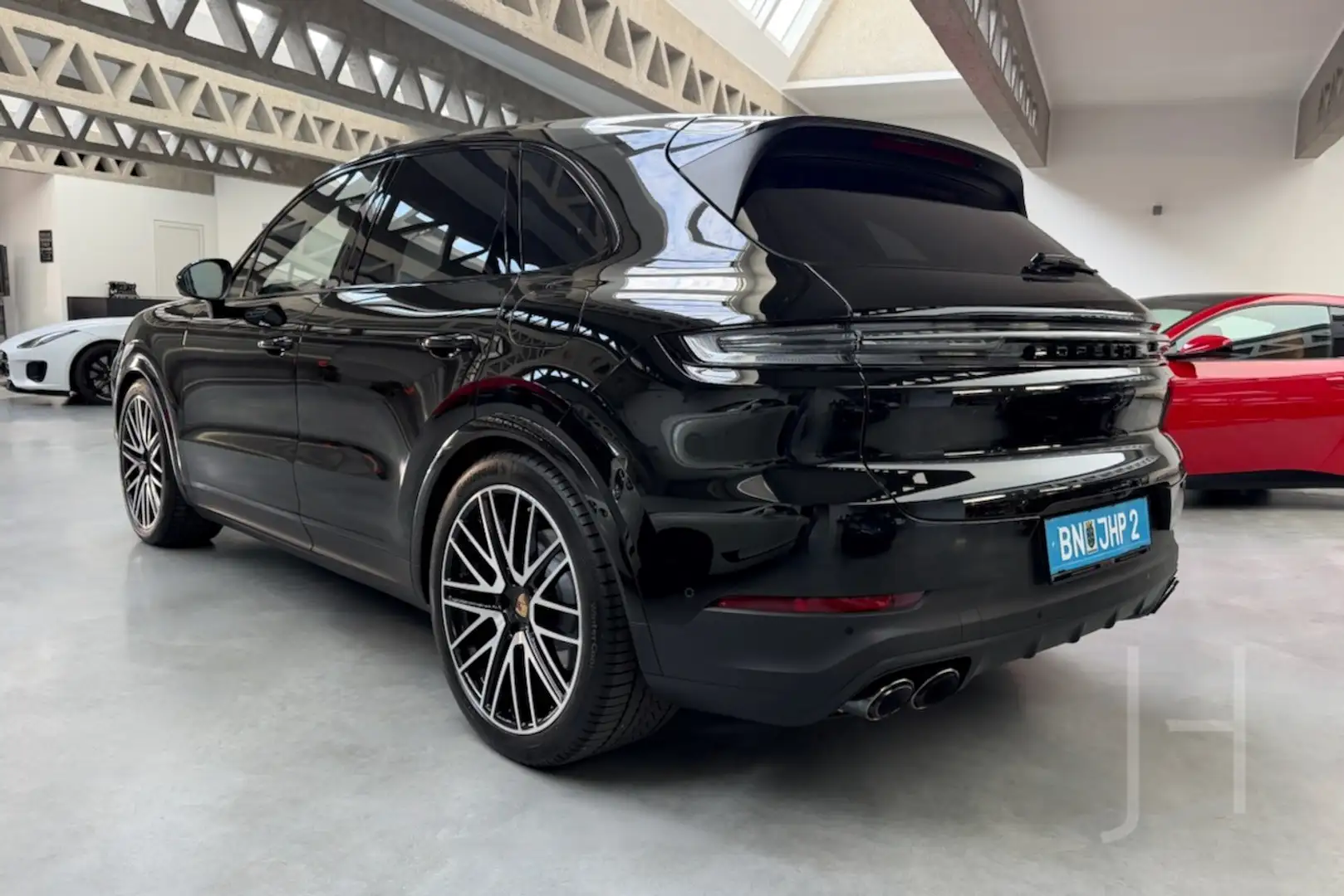 Porsche Cayenne E-Hybrid Schwarz - 2