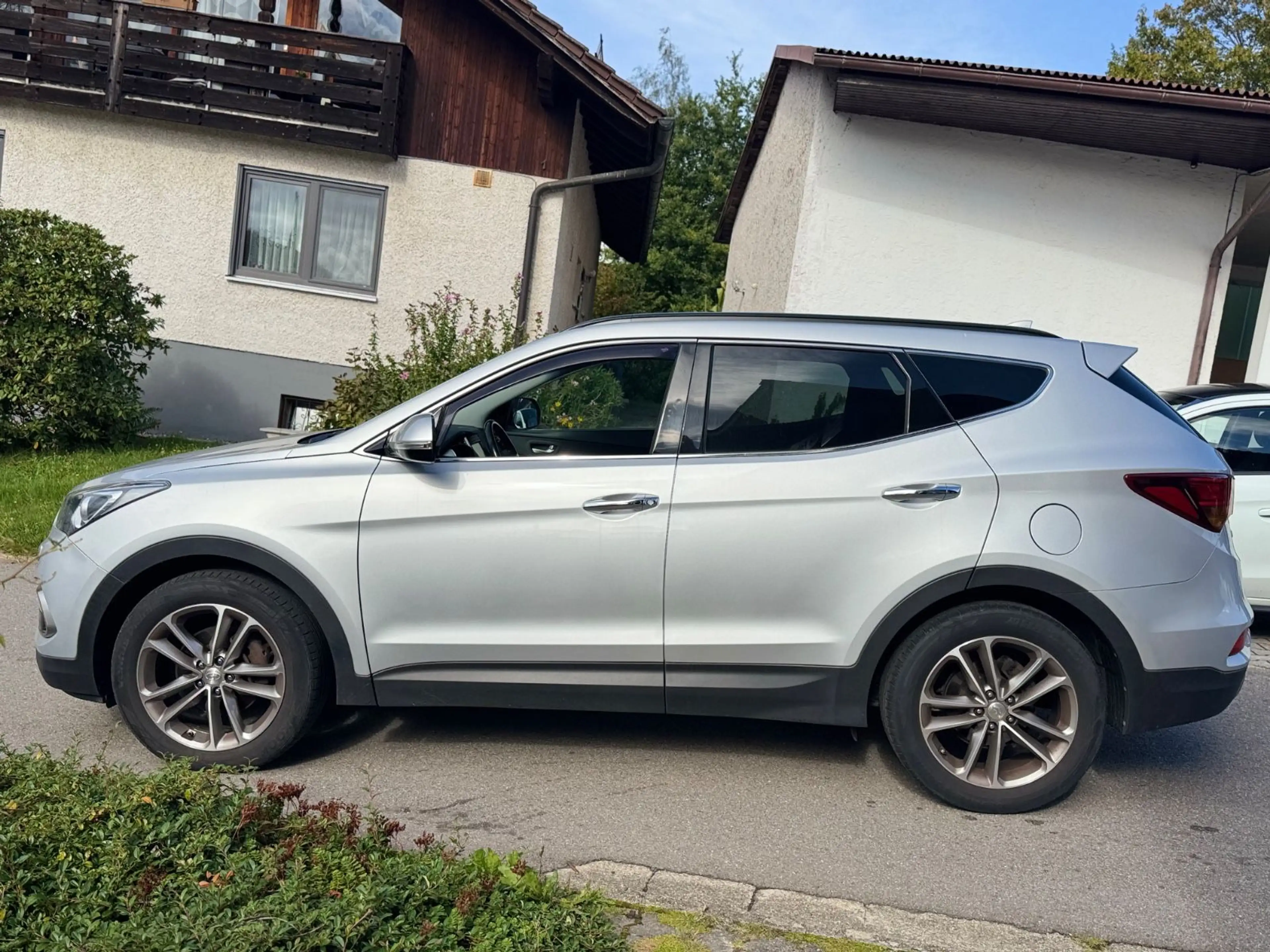 Hyundai SANTA FE blue Premium 4WD — photo 4