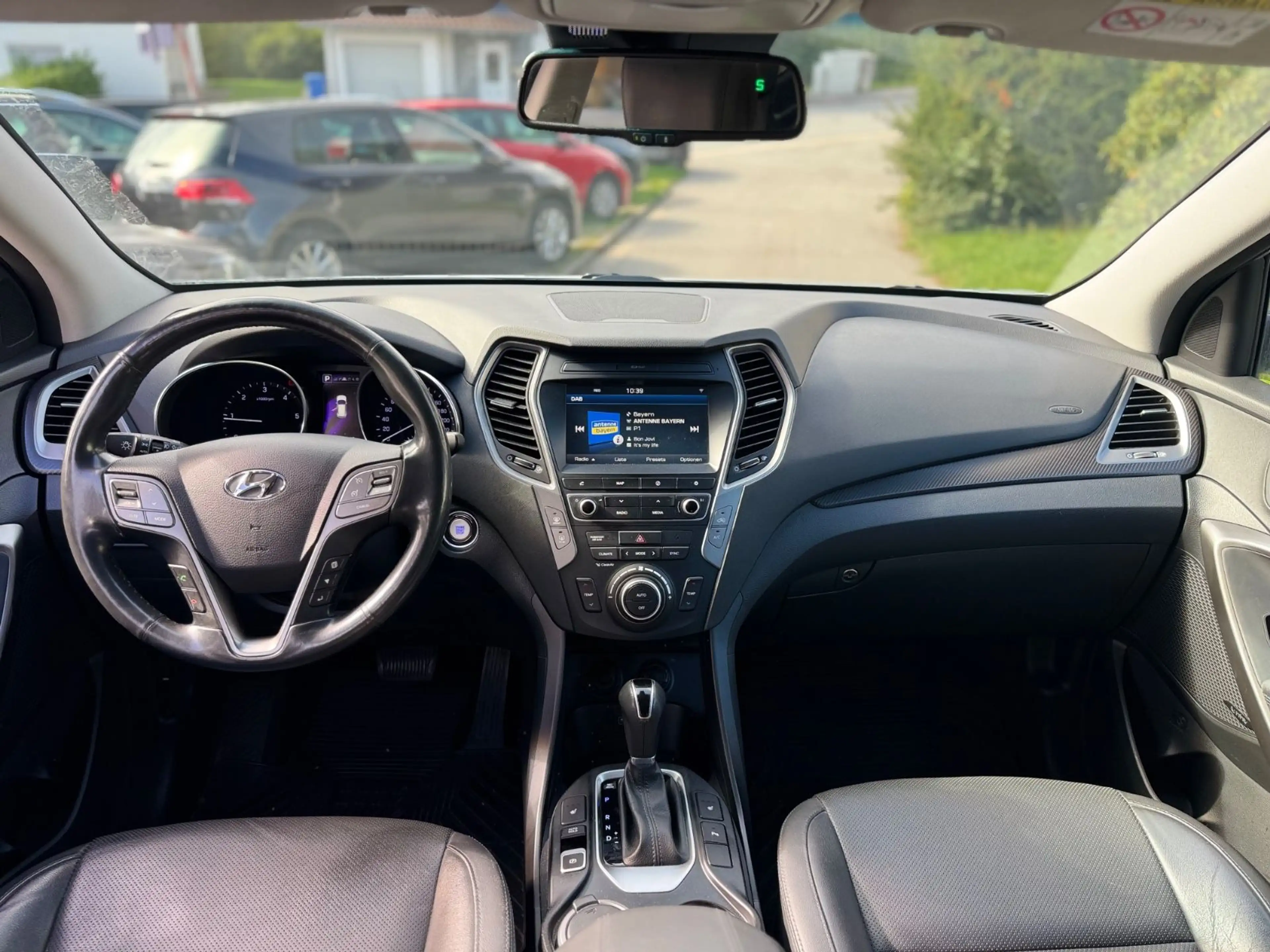 Hyundai SANTA FE blue Premium 4WD — photo 15