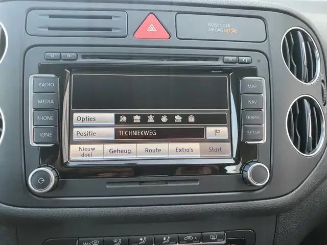 Volkswagen Golf Plus view 11