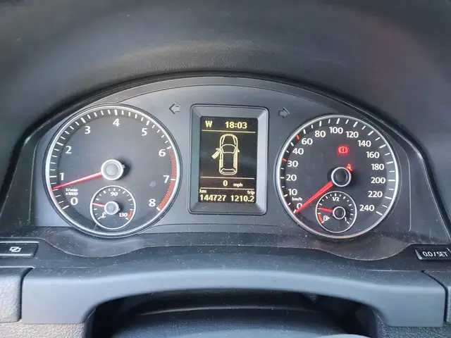Volkswagen Golf Plus view 13