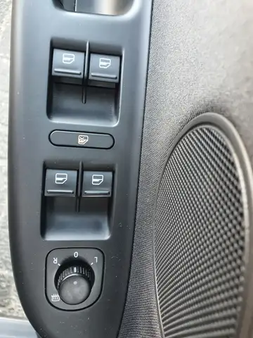 Volkswagen Golf Plus view 15